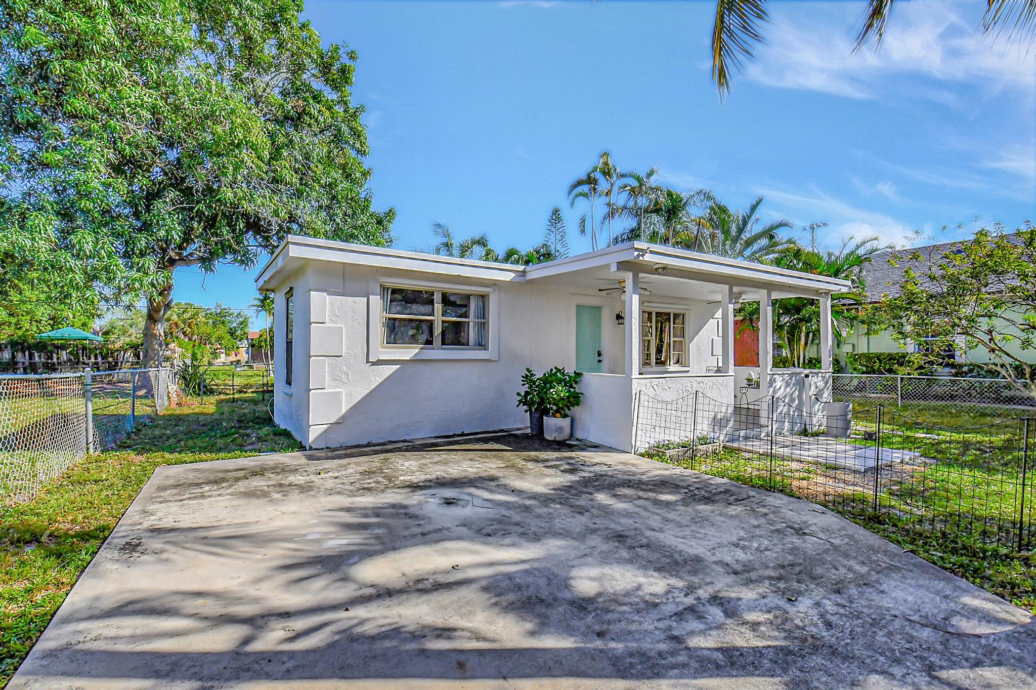 237 Sw 3rd Avenue Delray Beach FL 33444 | R11049167