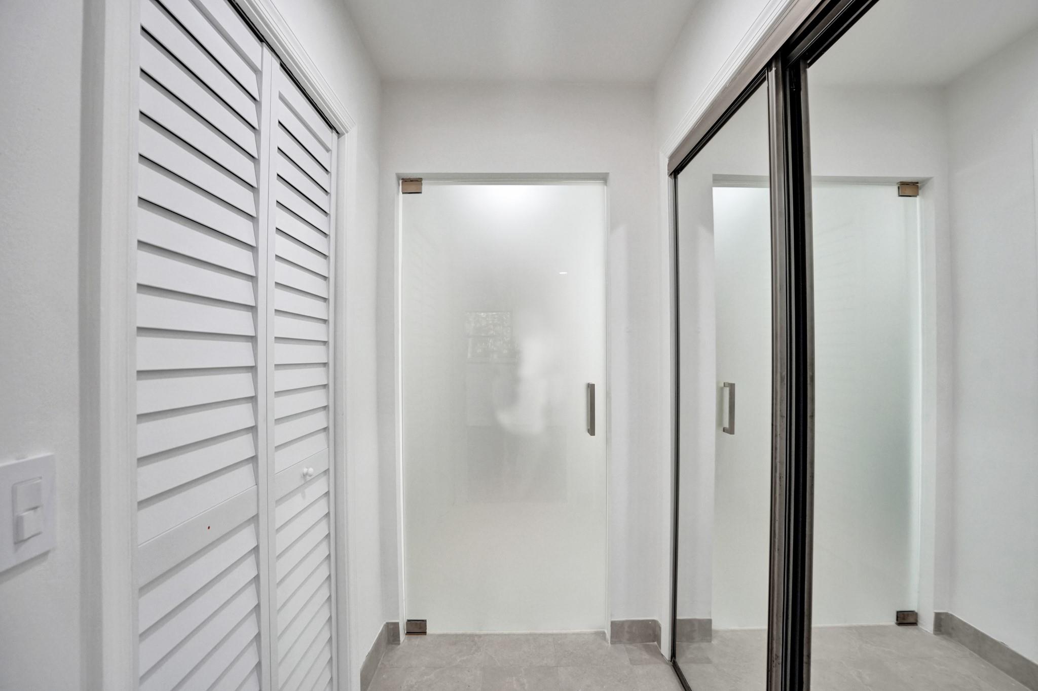 Master Bedroom (Closet)