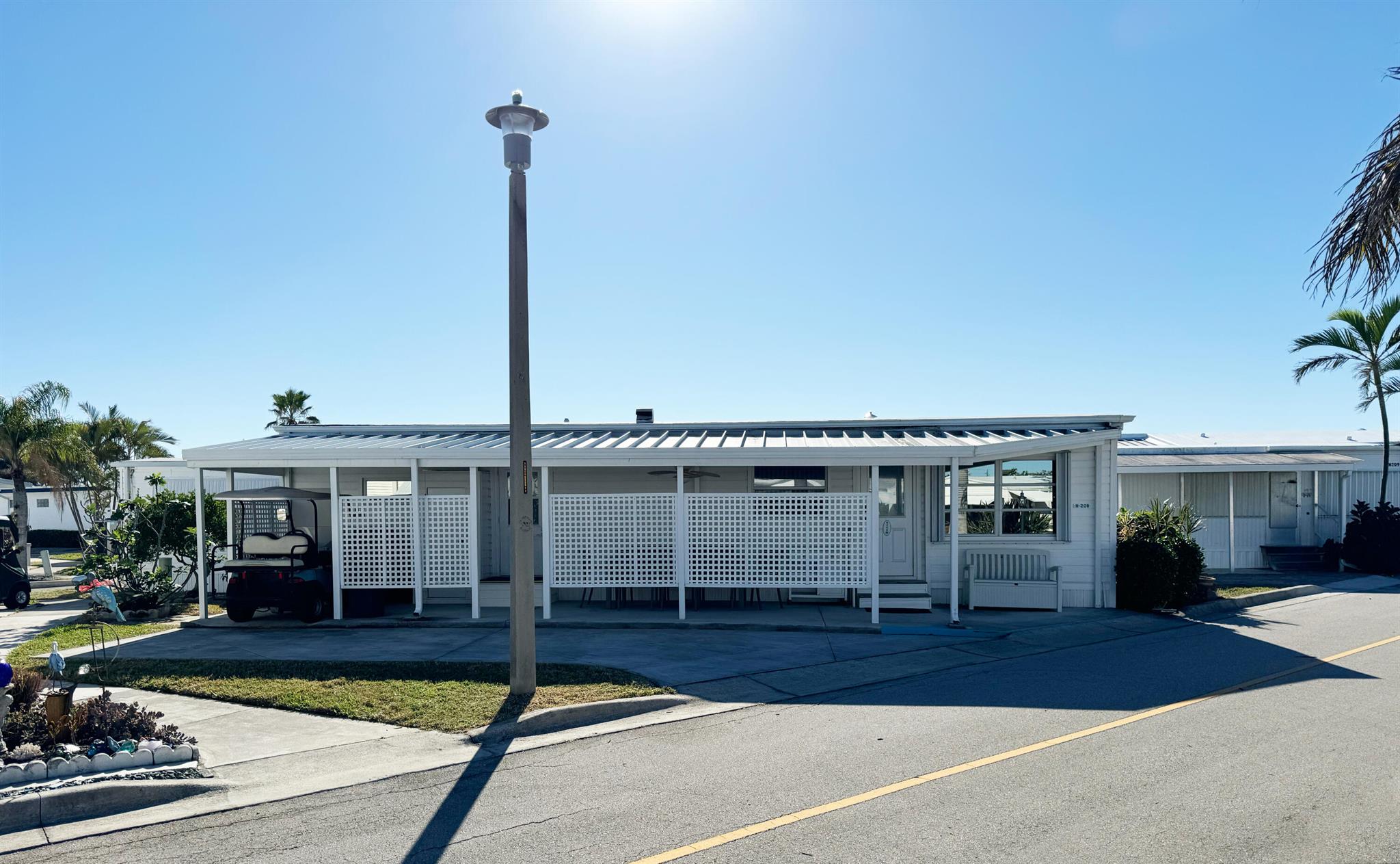 Homes for sale in Briny Breezes, FL | 208 Flamingo Dr N #N, Briny Breezes, FL 33435 | MLS# R11049678