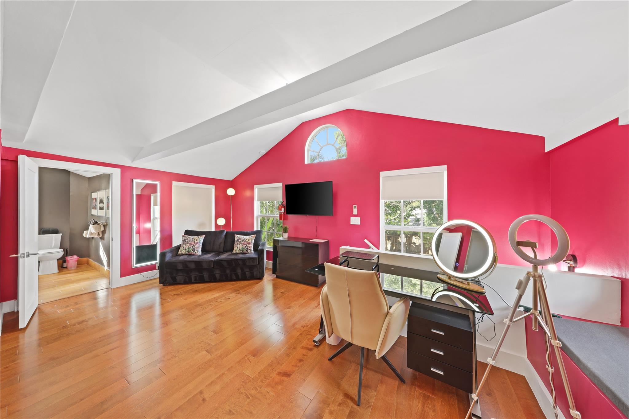 upstairs primary loft