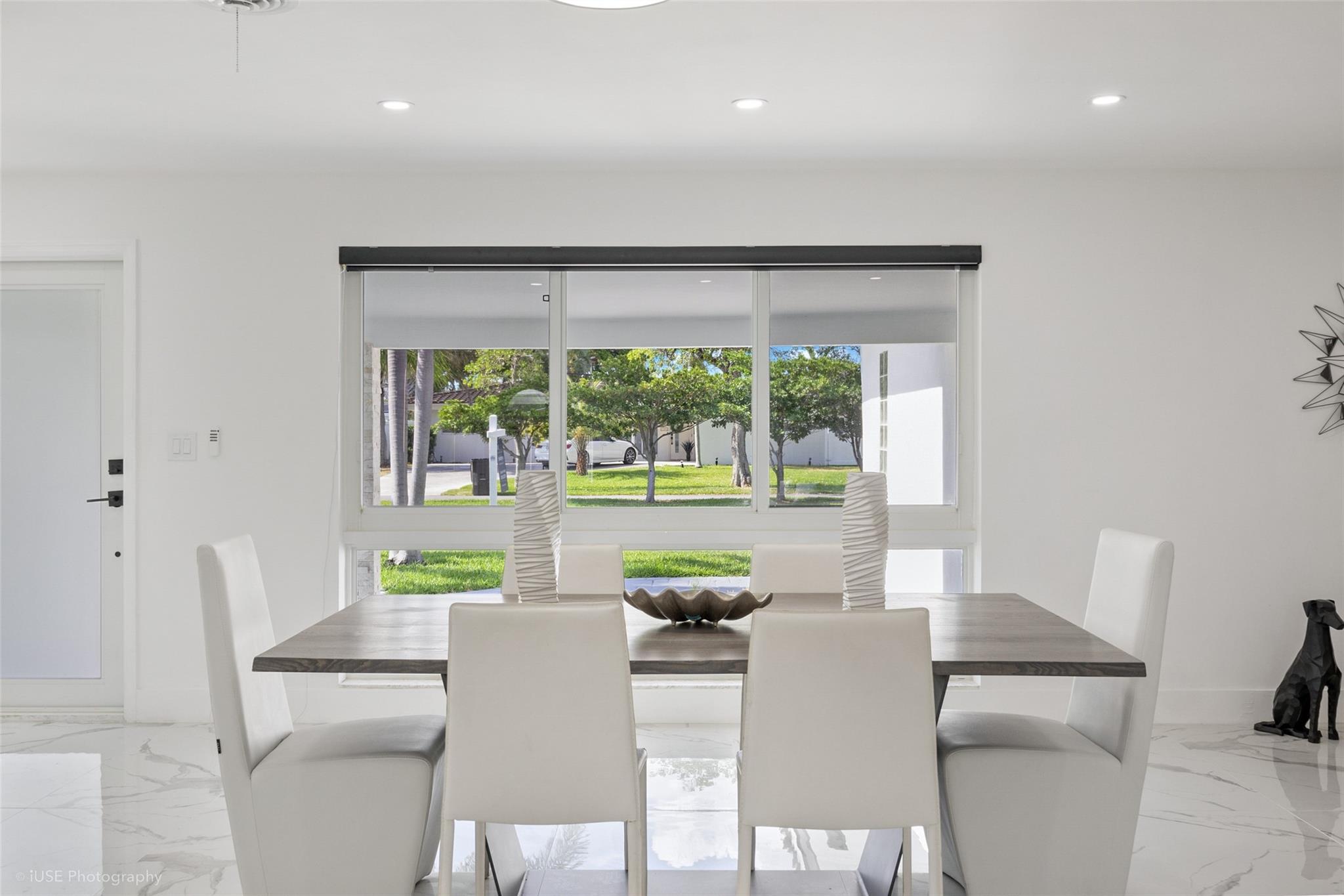 Dining area with southern view.