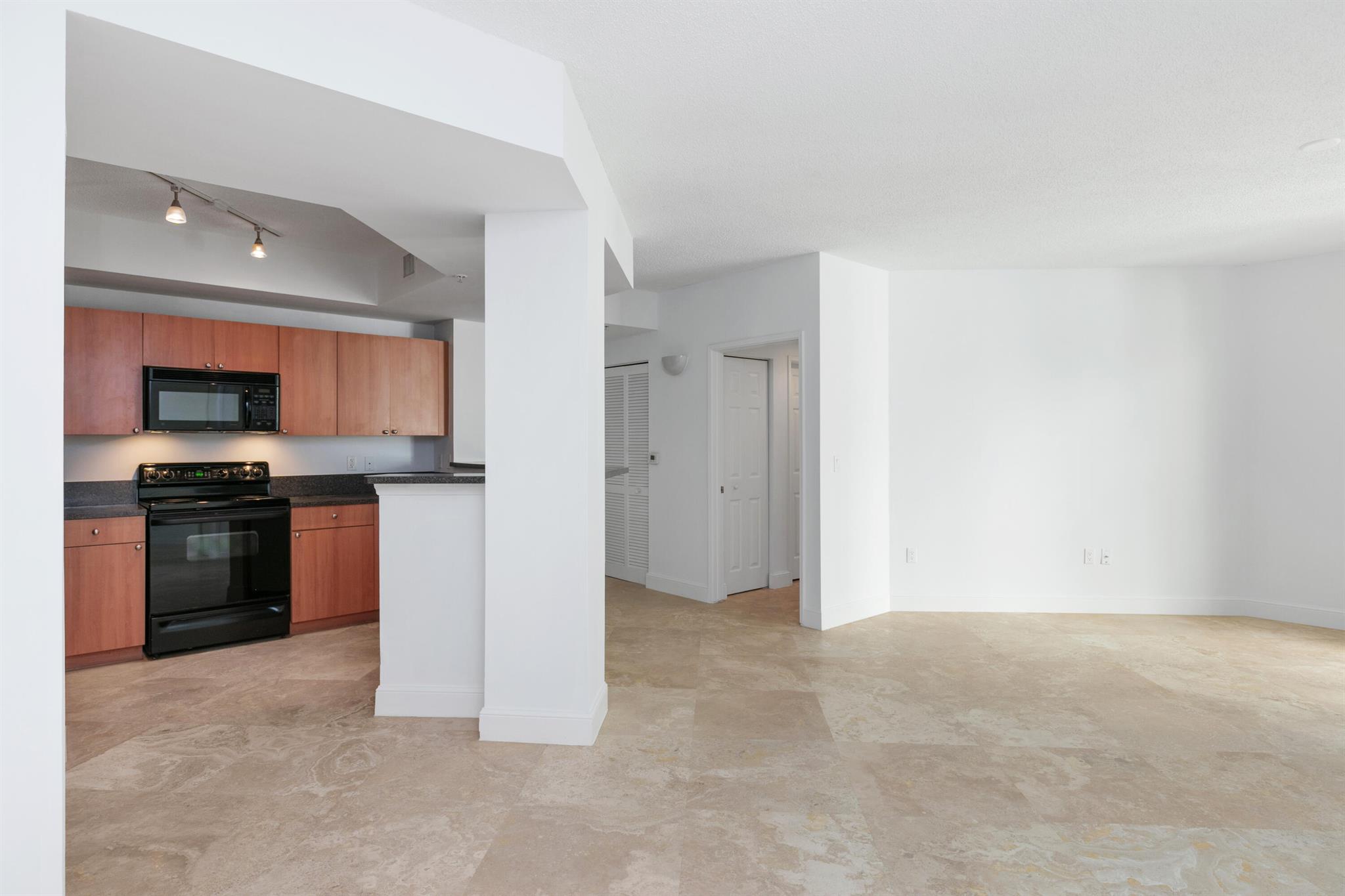 Courtyards In Cityplace C