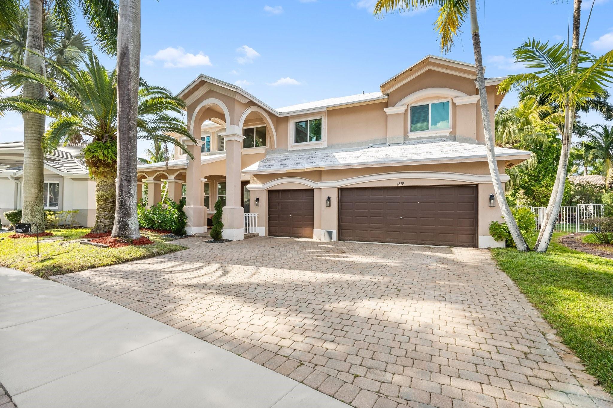 1879 Hidden Trail Ln, Weston, FL 33327, 7 Bedrooms , 5 Bathrooms ,Single Family Residence,Off Market,F10479741, Horizon Palm Realty Group