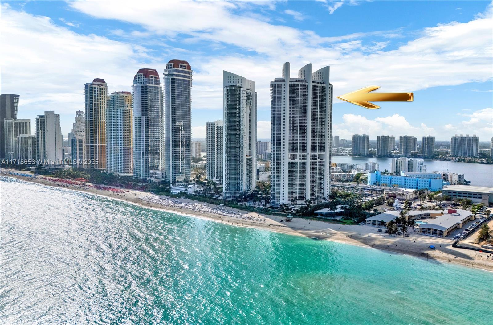 Apartamento à Venda em Sunny Isles Beach, FL