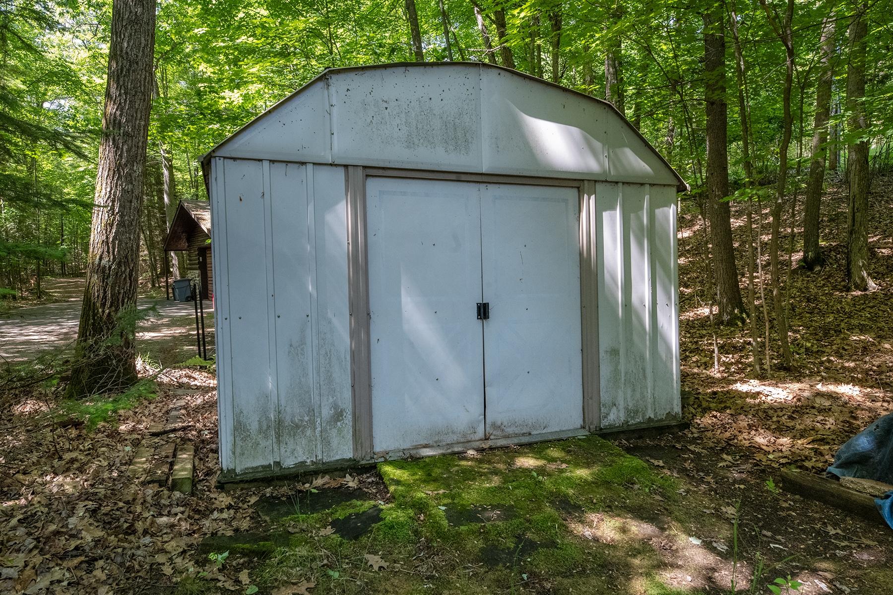 Deerskin Lake Property Off Shangri La Rd Photo 7