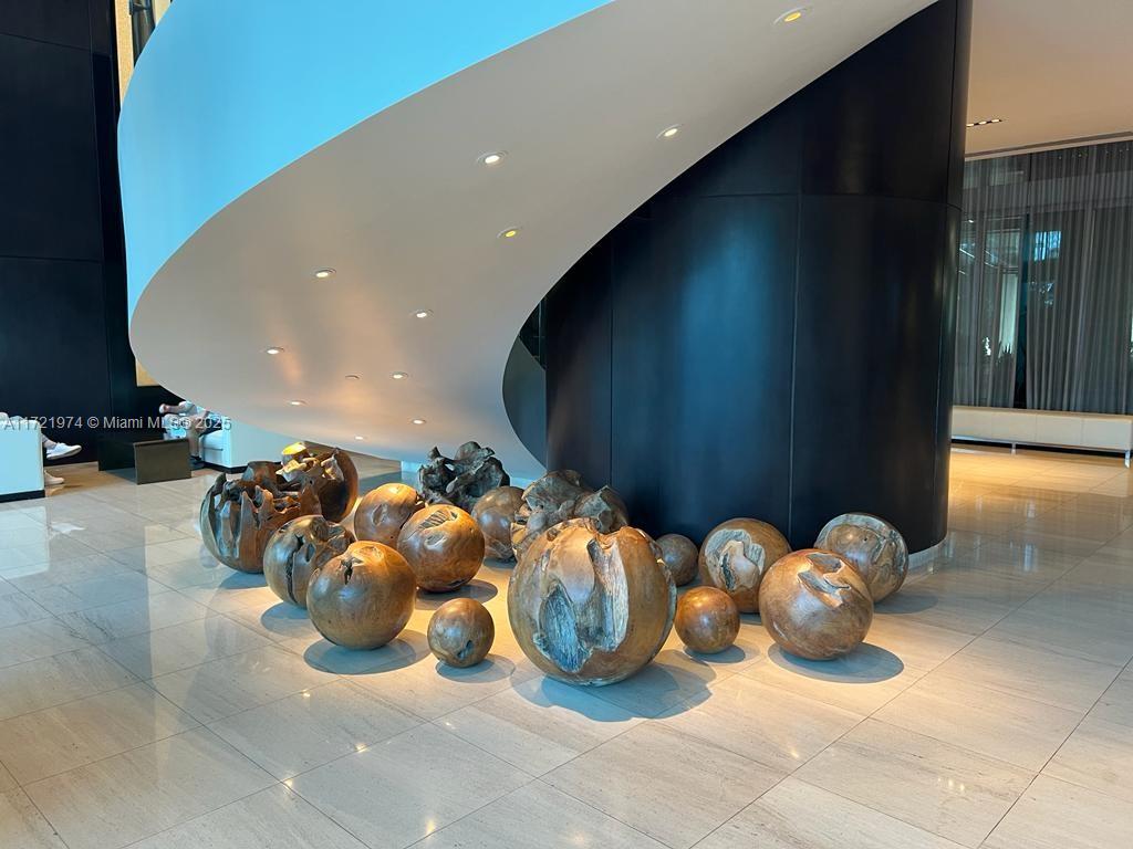 Condo for Rent in Miami, FL