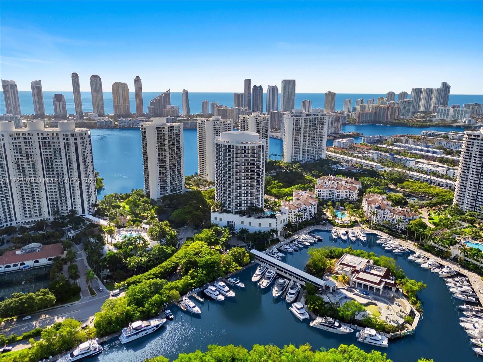 Condo for Sale in Aventura, FL