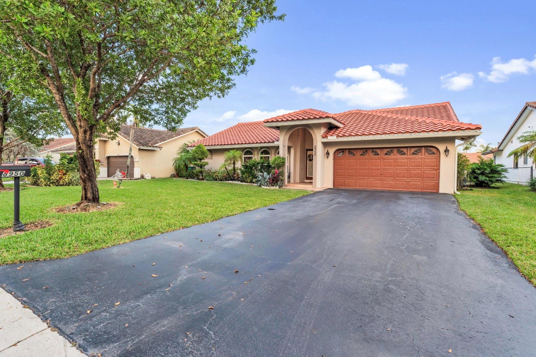 8950 Nw 45th Ct Coral Springs FL 33065 | F10480193