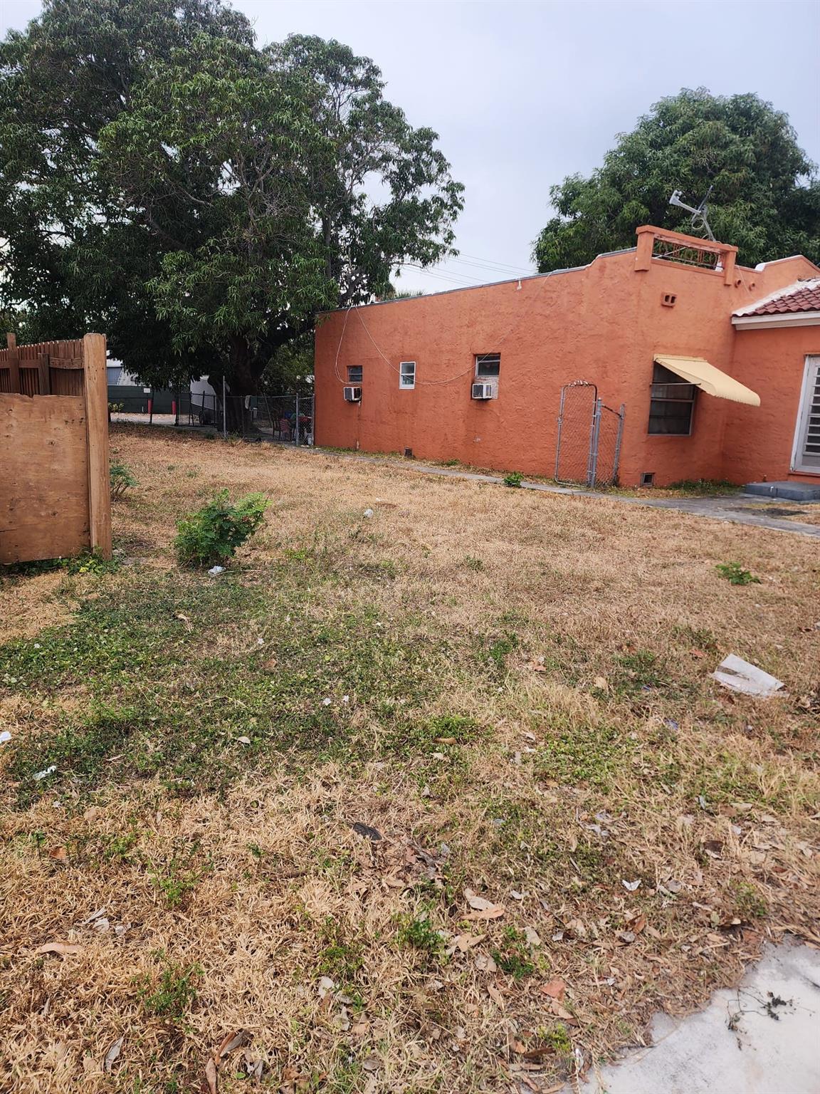 Homes for sale in Lake Worth Beach, FL | 407 N H Street, Lake Worth Beach, FL 33460 | MLS# F10478410