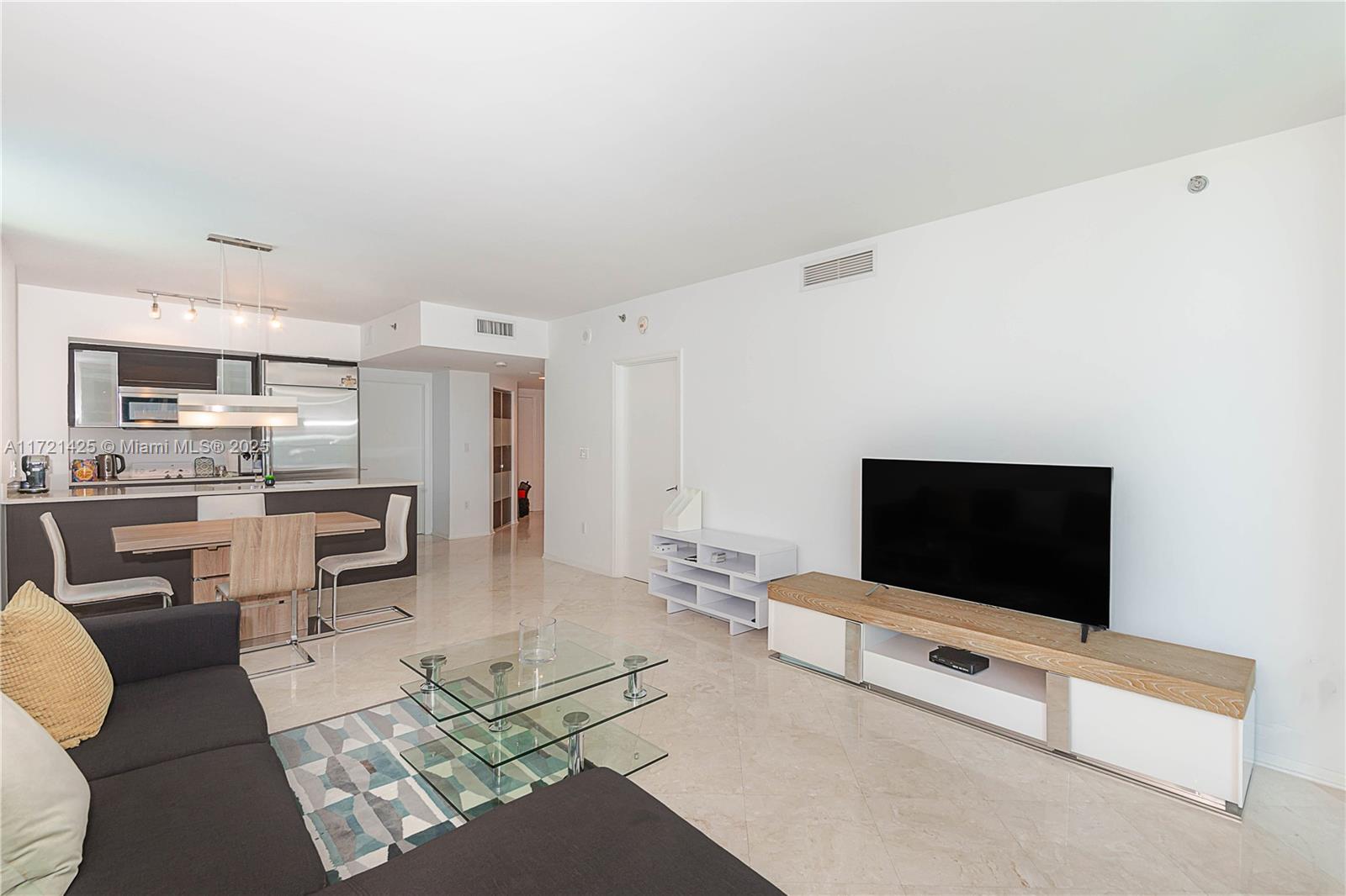 Condo for Sale in Miami, FL