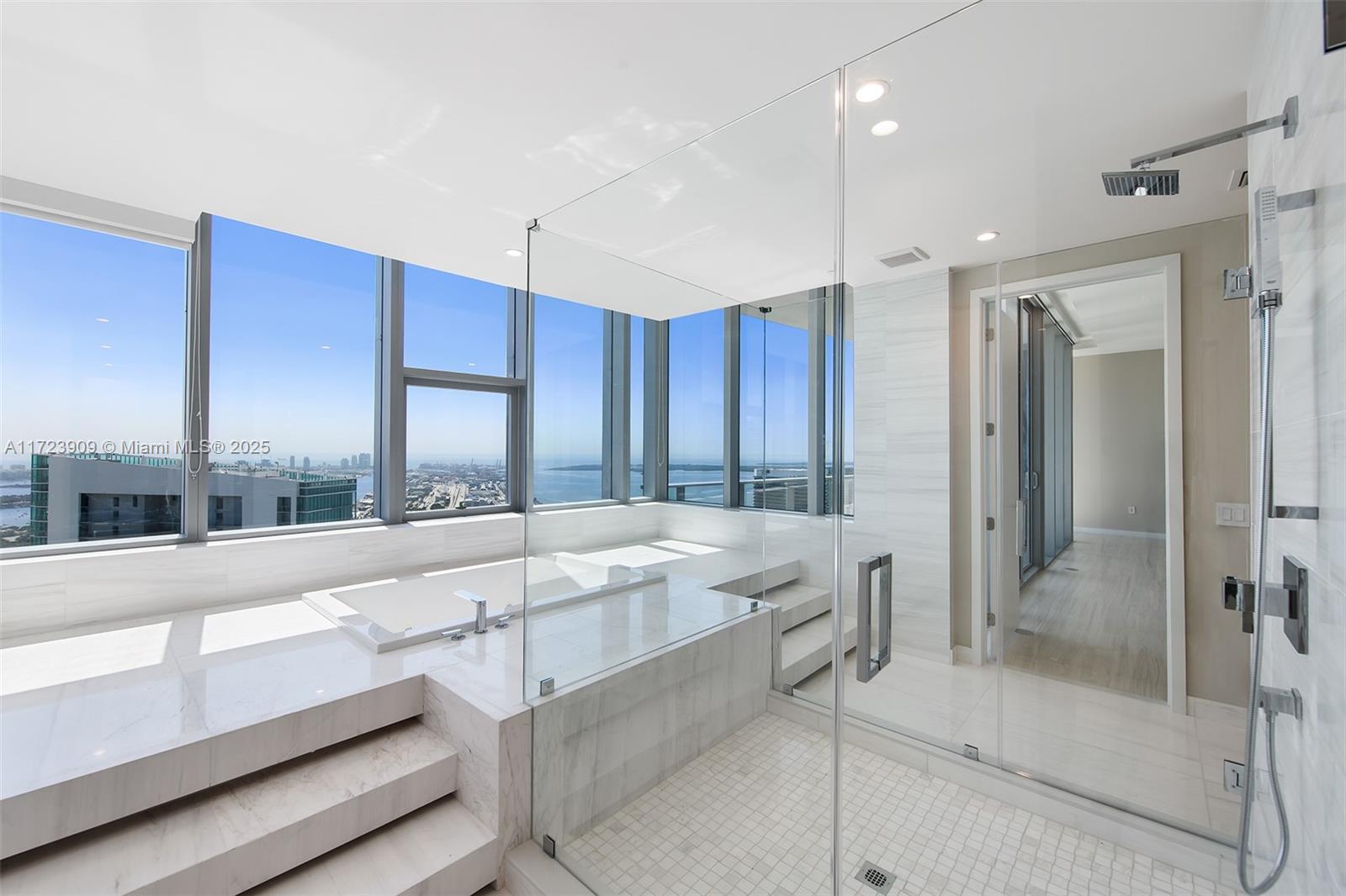 851 NE 1st Ave #PH 5411, Miami FL 33132