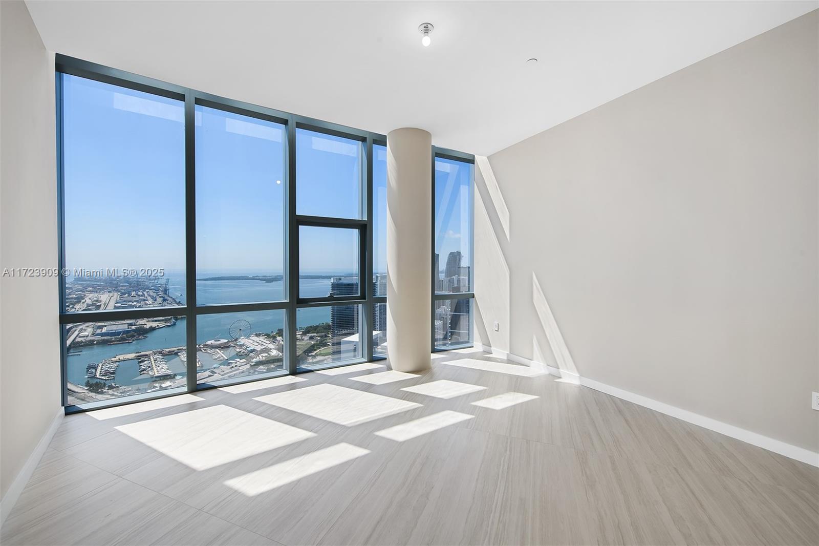 851 NE 1st Ave #PH 5411, Miami FL 33132