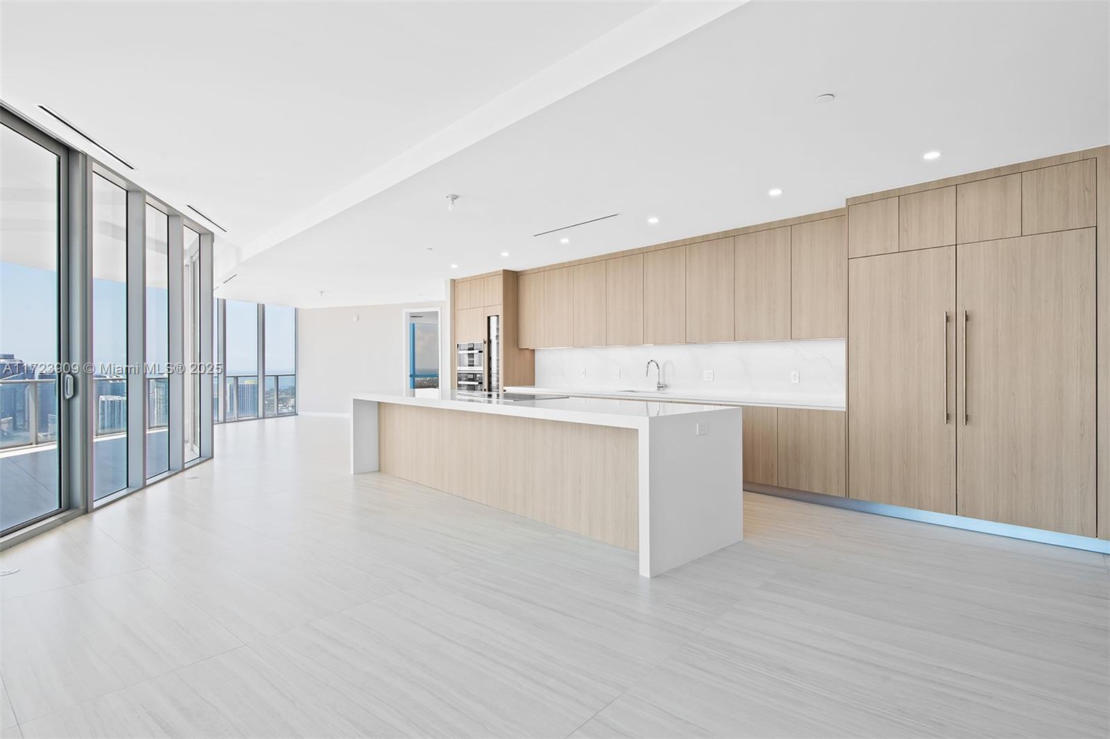 851 NE 1st Ave #PH 5411, Miami FL 33132