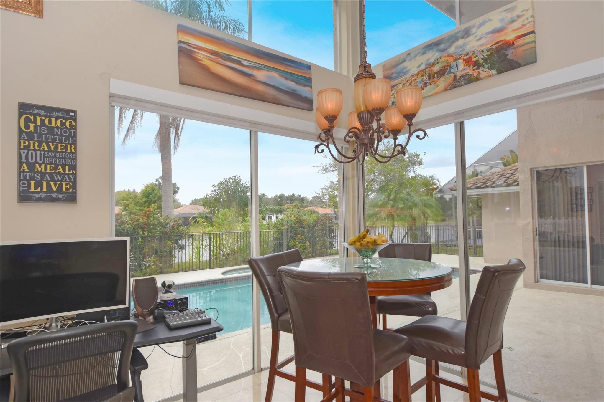 KITCHEN EAT-IN WITH VIEW OF POOL & LAKE