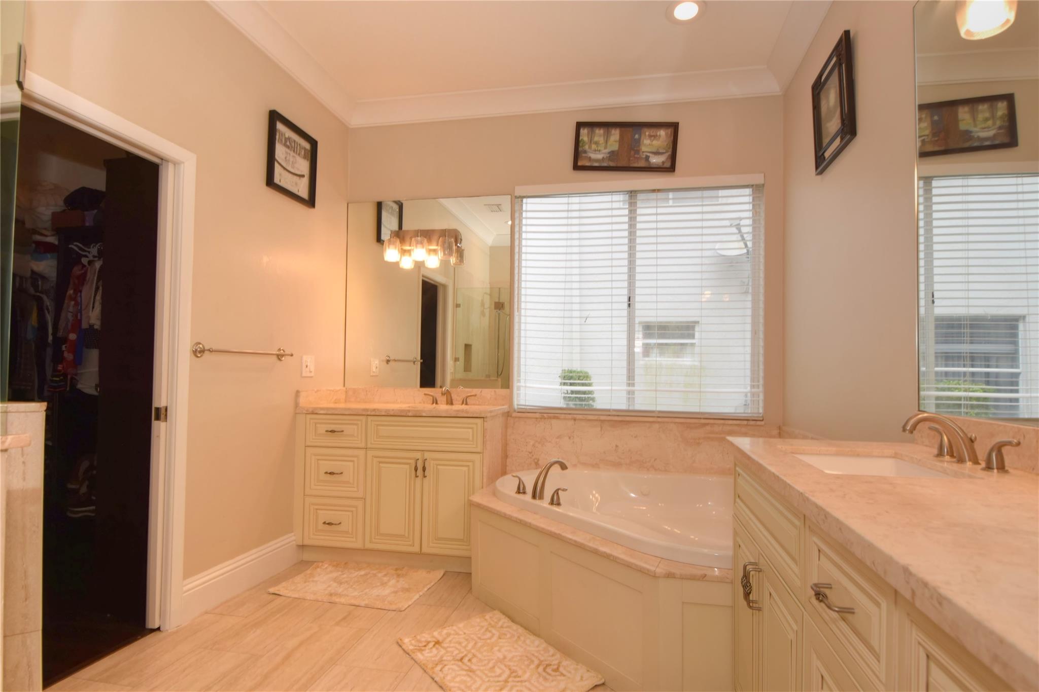 MASTER BATH on the 1st FLOOR