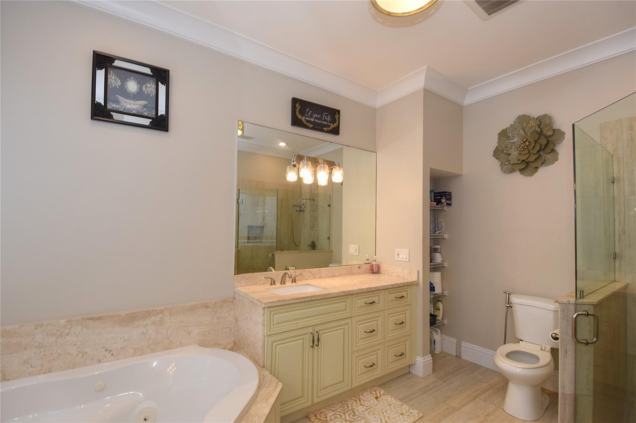 MASTER BATH on the 1st FLOOR