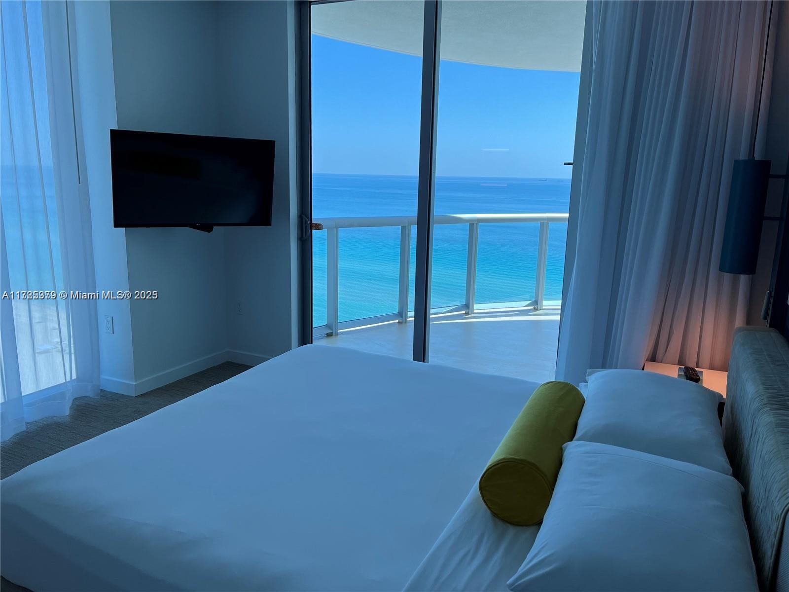 Apartamento à Venda em Sunny Isles Beach, FL