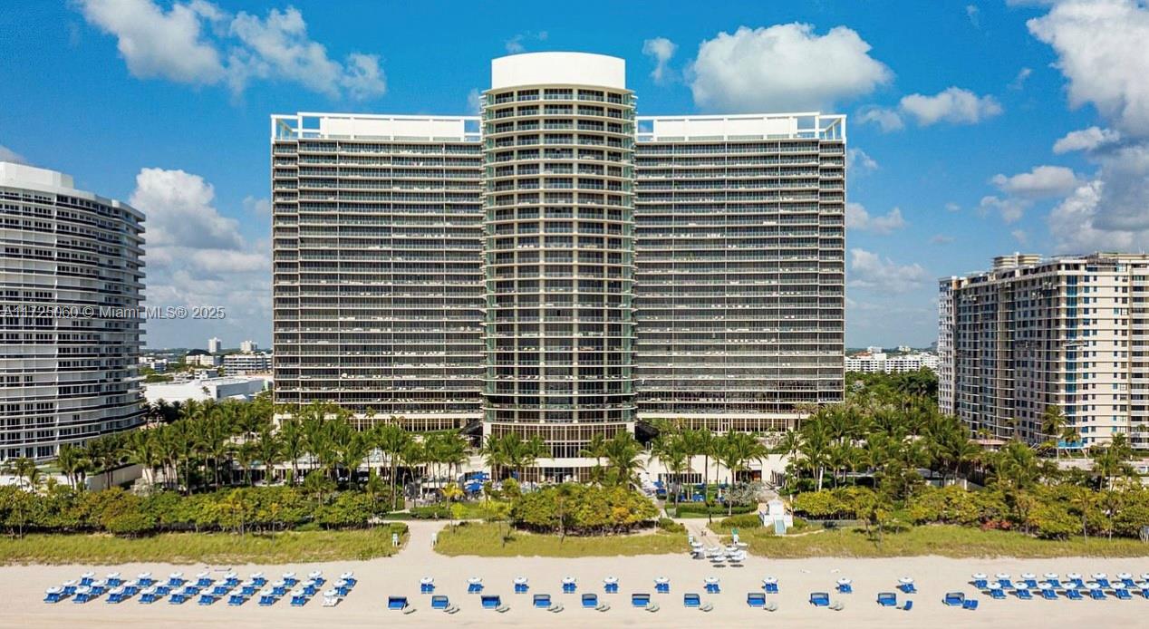 Condo for Rent in Bal Harbour, FL