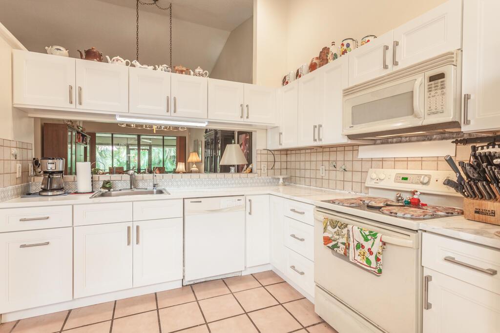 Homes for sale in Delray Beach, FL | 7580 Lexington Club Boulevard #A, Delray Beach, FL 33446 | MLS# R11052746