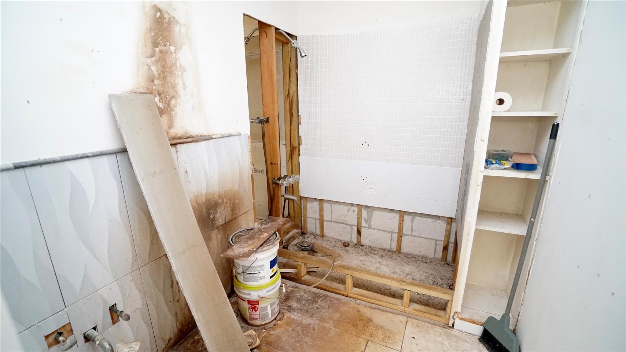 Homes for sale in Fort Lauderdale, FL | 2151 Ne 68th St #203, Fort Lauderdale, FL 33308 | MLS# F10481362