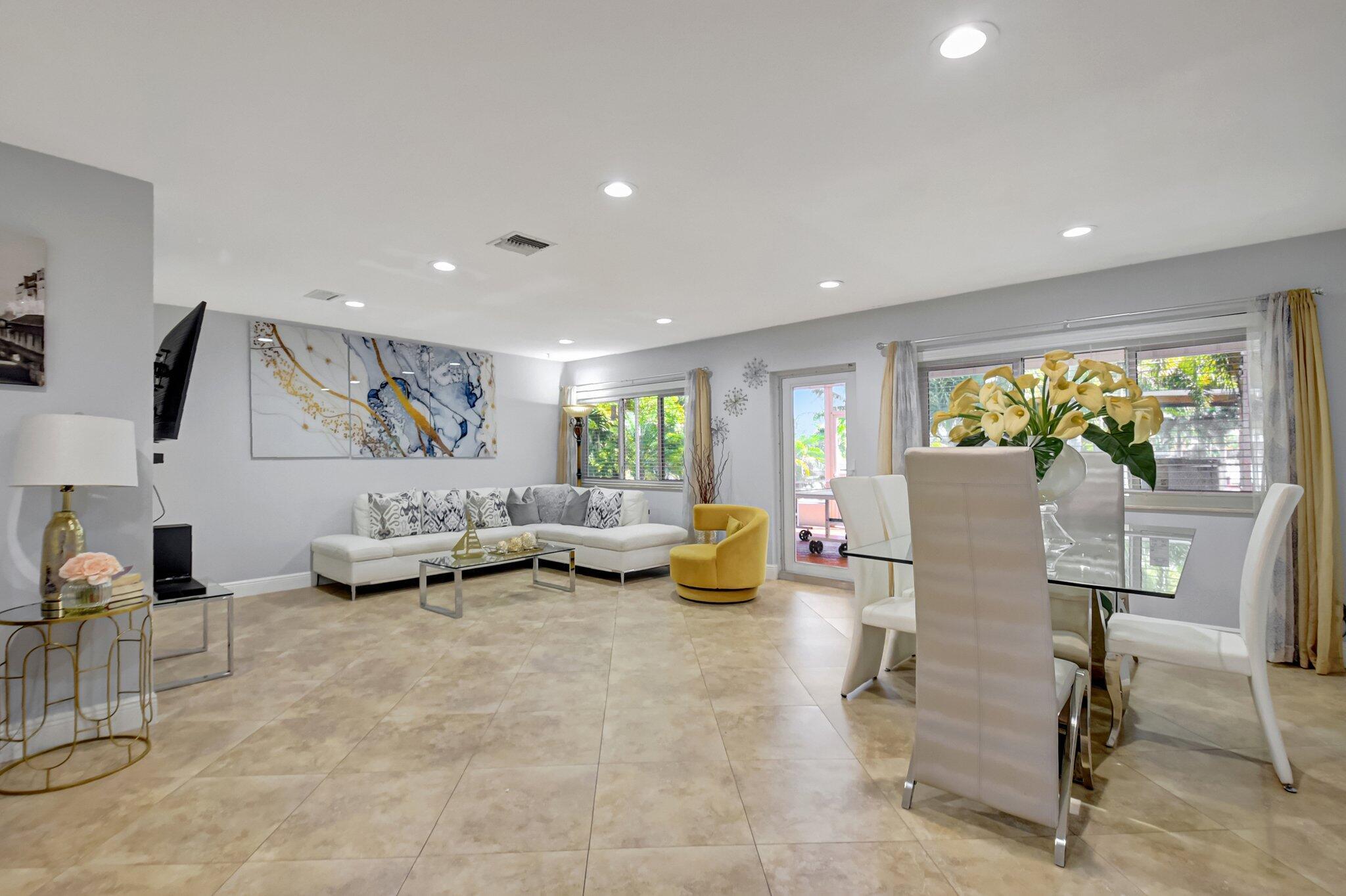 Homes for sale in Lake Worth, FL | 6604 Eastview Dr, Lake Worth, FL 33462 | MLS# R11053244