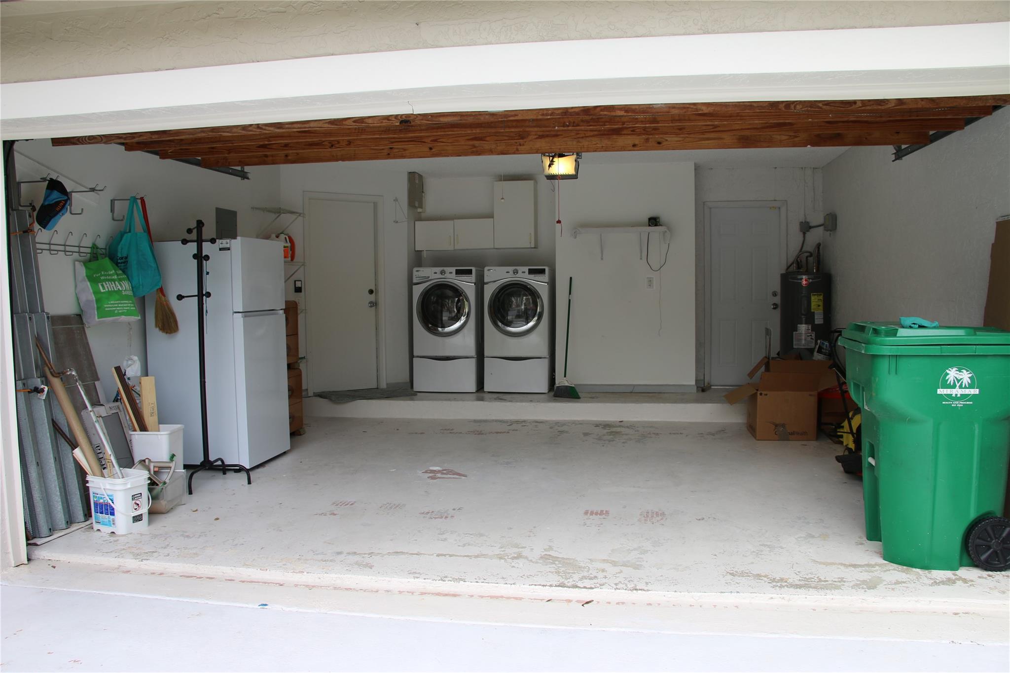 Laundry/Garage