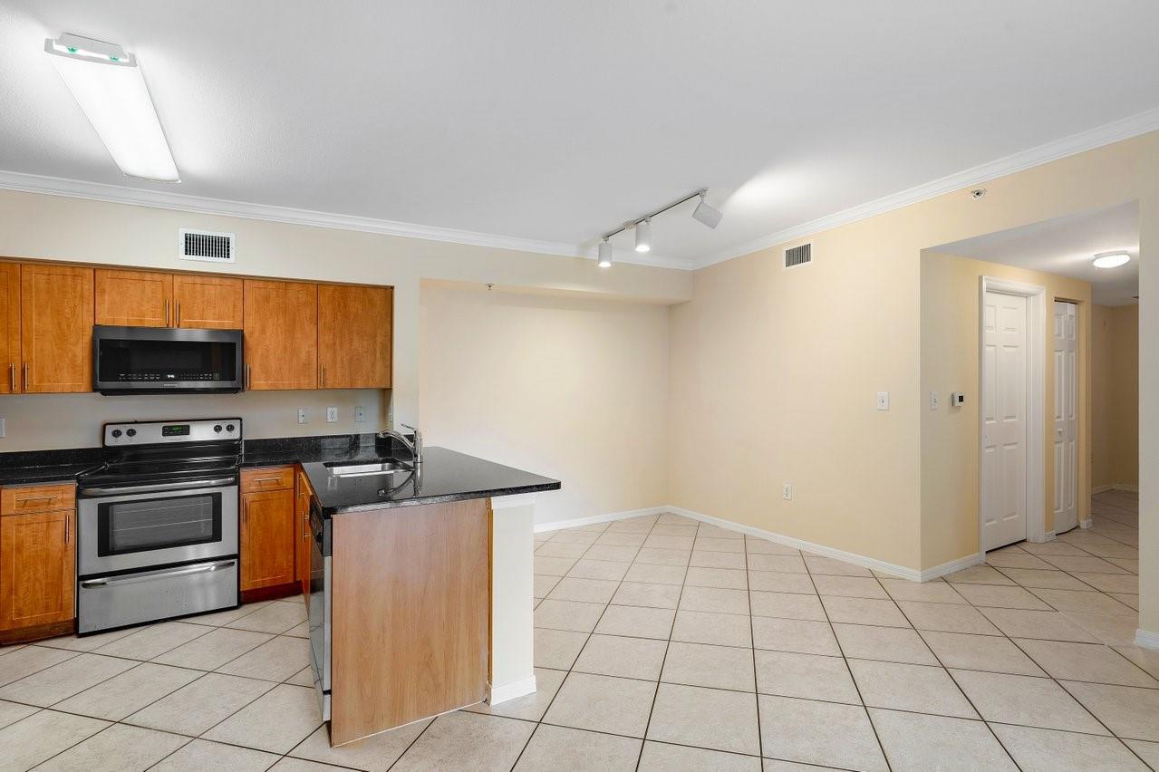 Homes for sale in West Palm Beach, FL | 6492 Emerald Dunes Dr #208, West Palm Beach, FL 33411 | MLS# F10481689