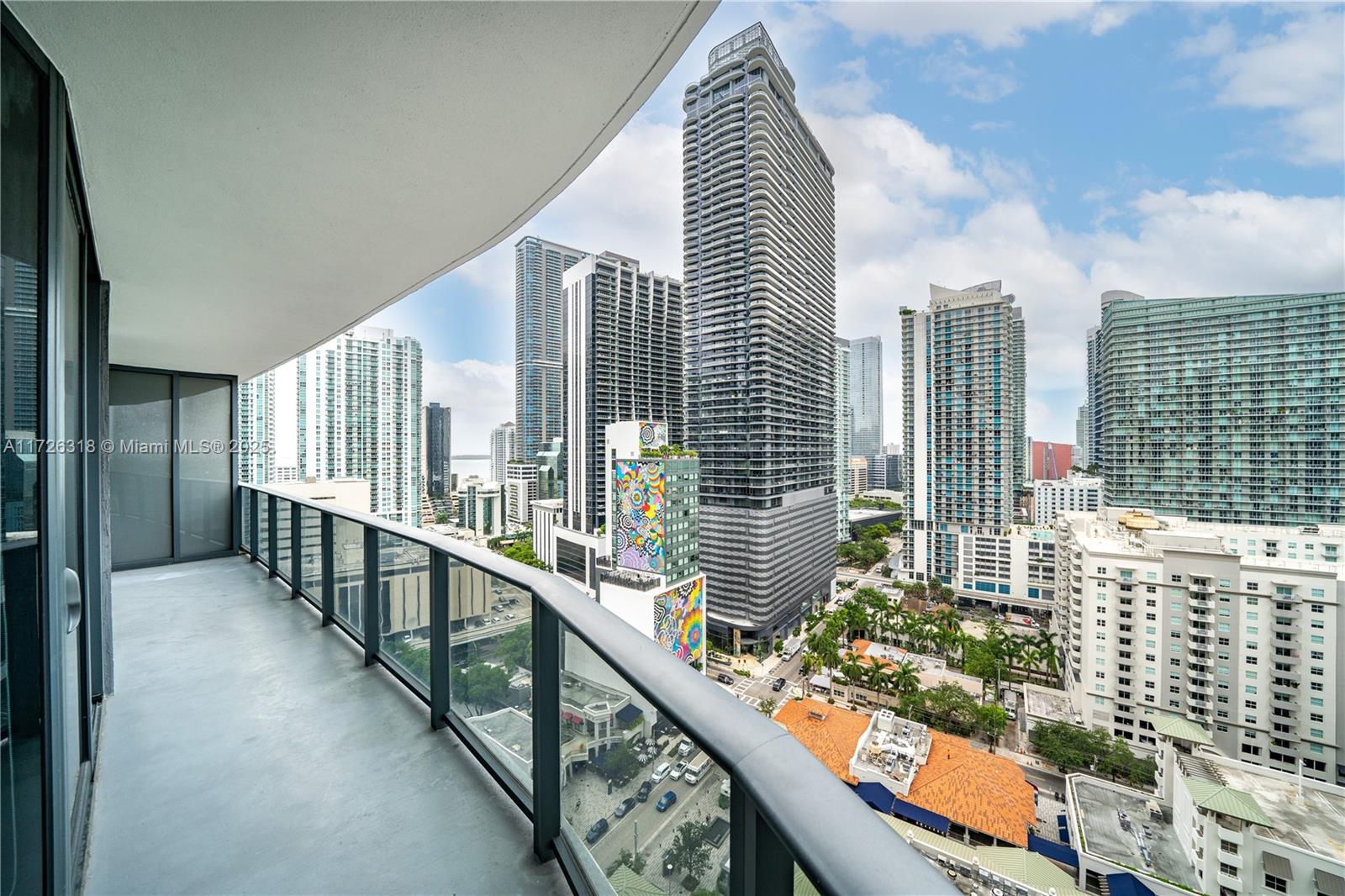 Condo for Sale in Miami, FL