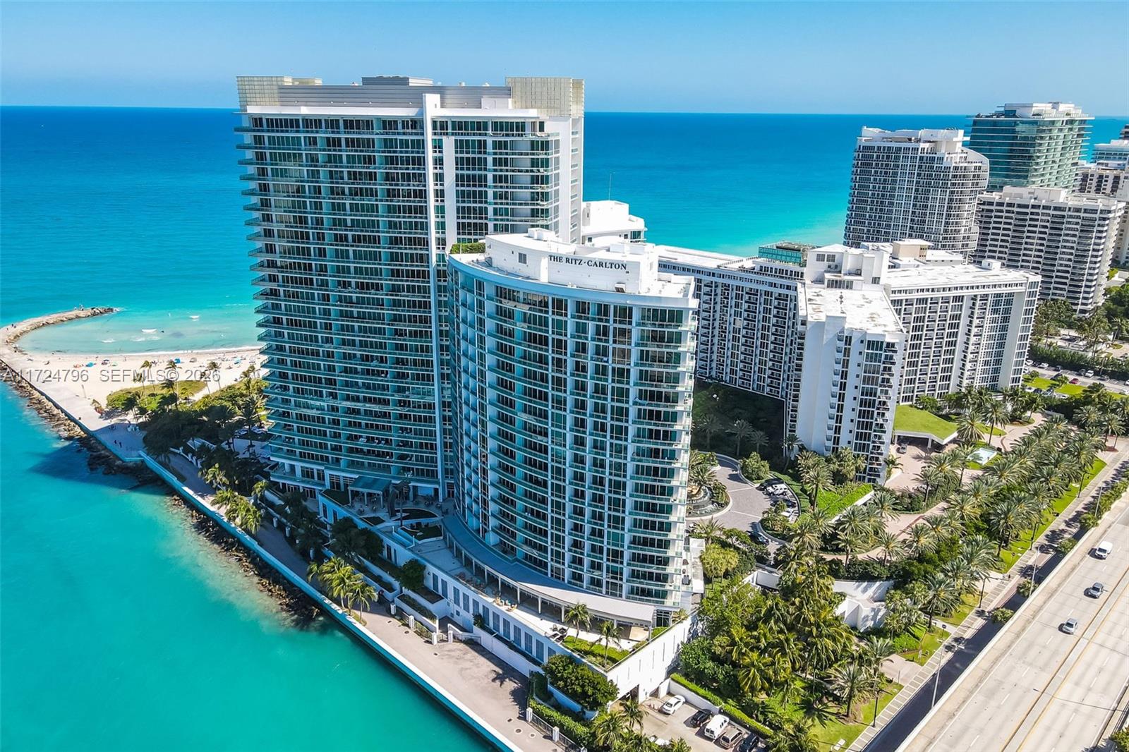 10295 Collins Ave Resdnta