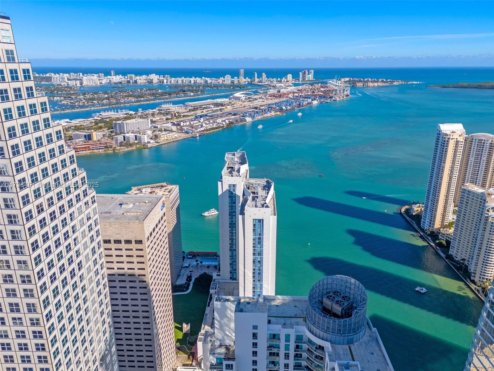 Condo for Sale in Miami, FL