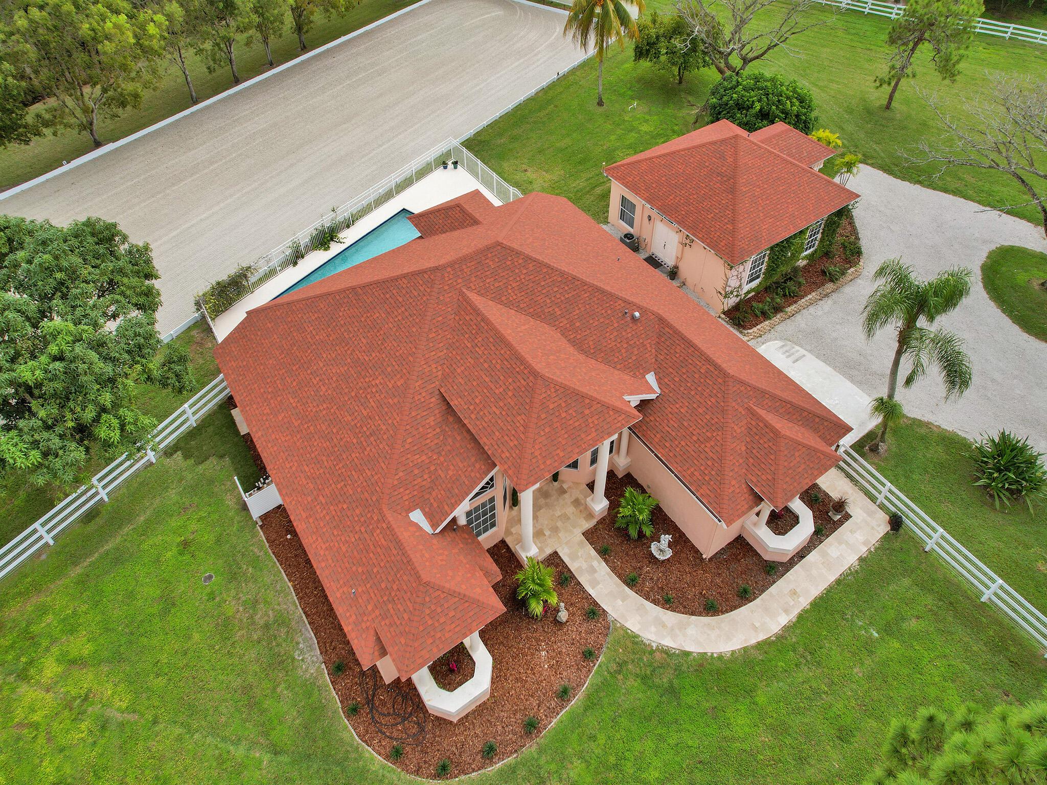 Homes for sale in Loxahatchee, FL | 3950 Horse Trail, Loxahatchee, FL 33470 | MLS# R11054611