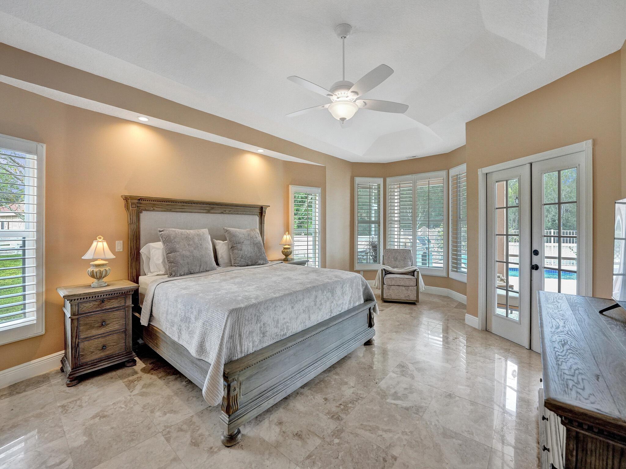 Homes for sale in Loxahatchee, FL | 3950 Horse Trail, Loxahatchee, FL 33470 | MLS# R11054611