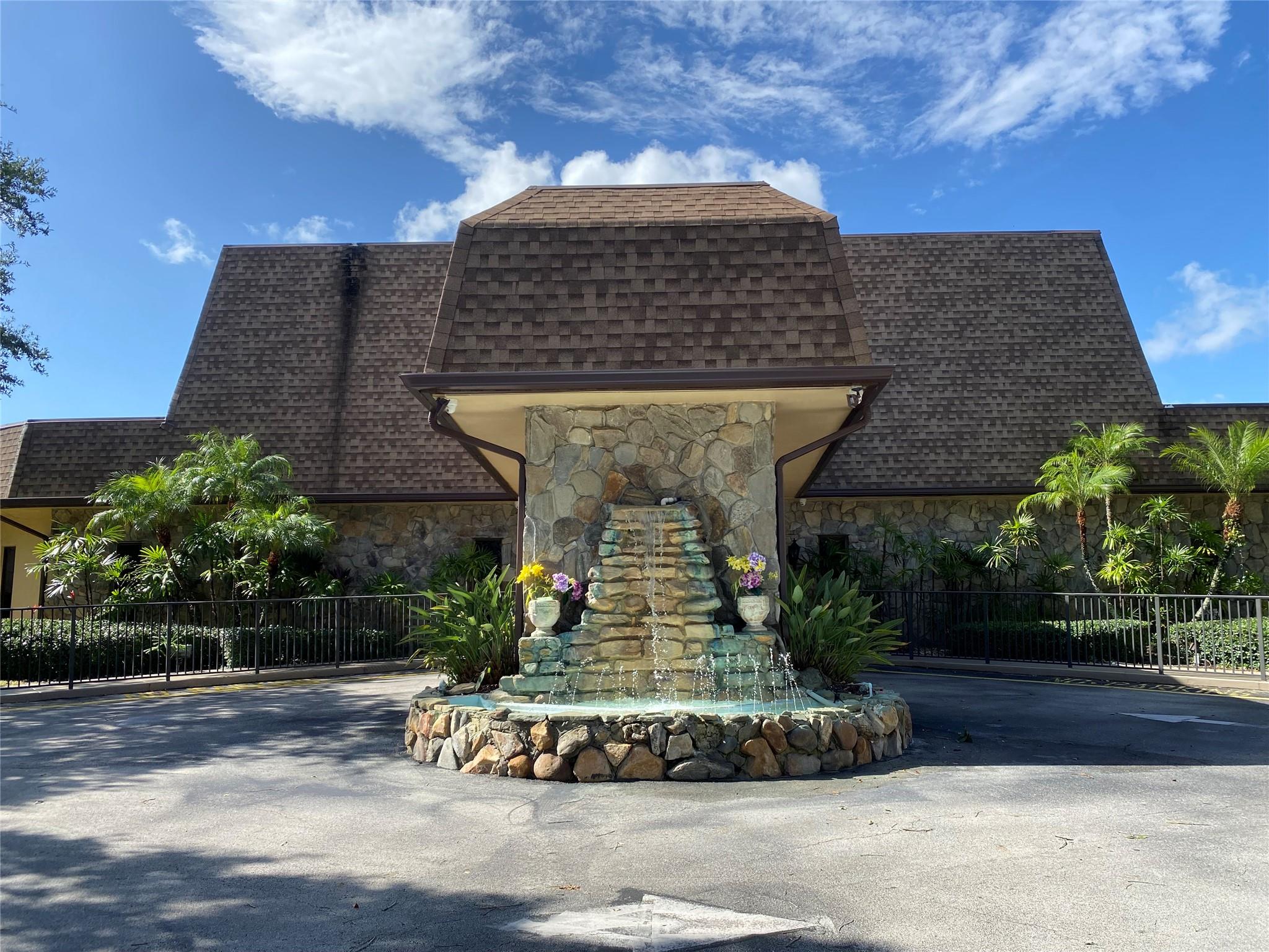 Your Carriage Hills Condo Home!