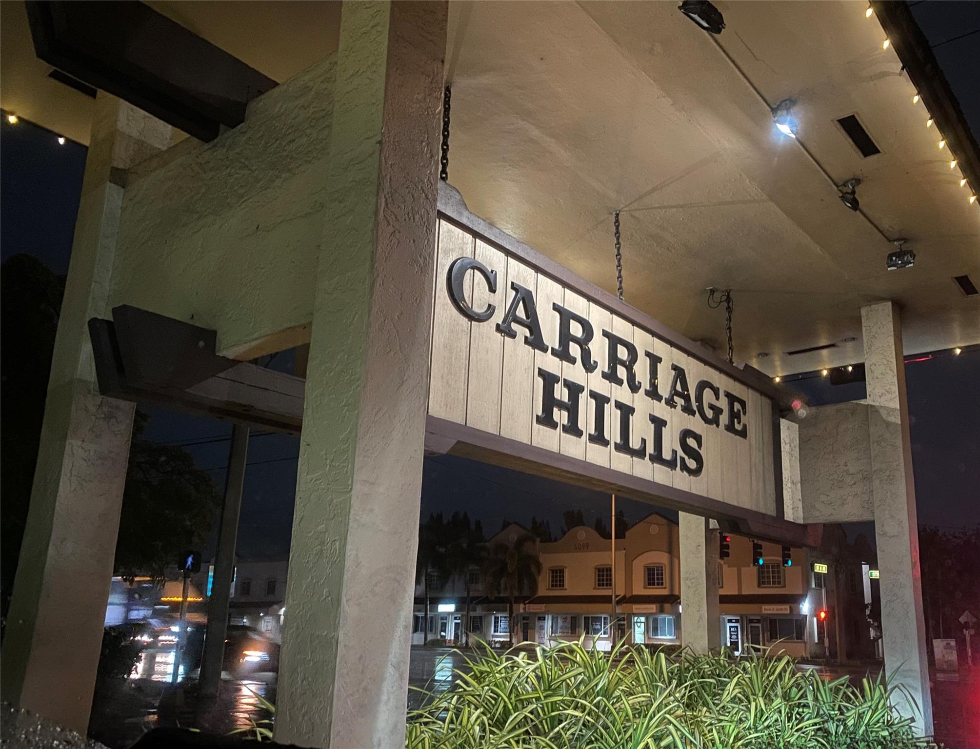 Come see the activity, tranquility and comfort that Carriage Hills offers, and you'll want to call this unit HOME!