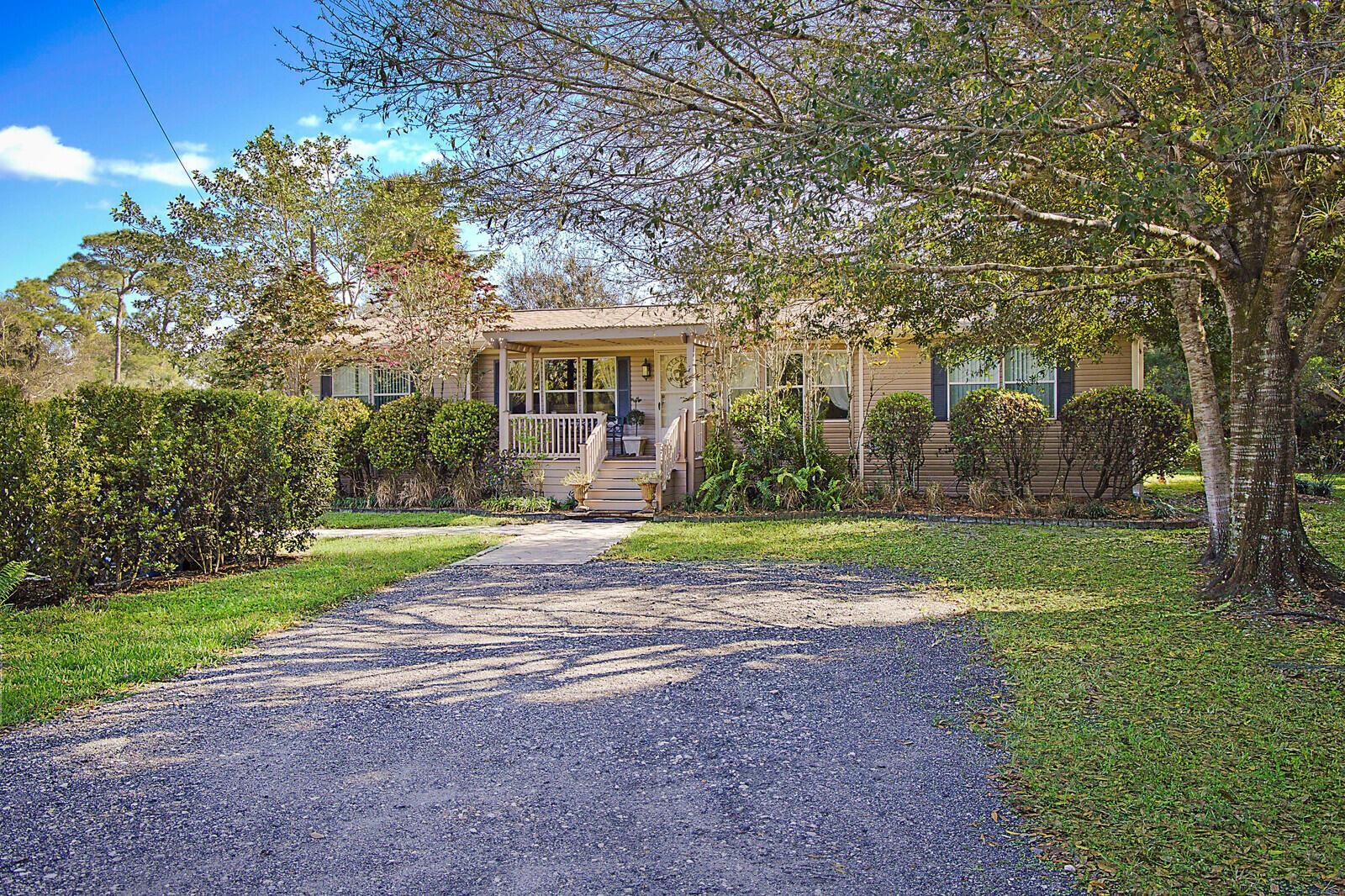 Homes for sale in Loxahatchee Groves, FL | 2454/2376 E Road, Loxahatchee Groves, FL 33470 | MLS# R11054789