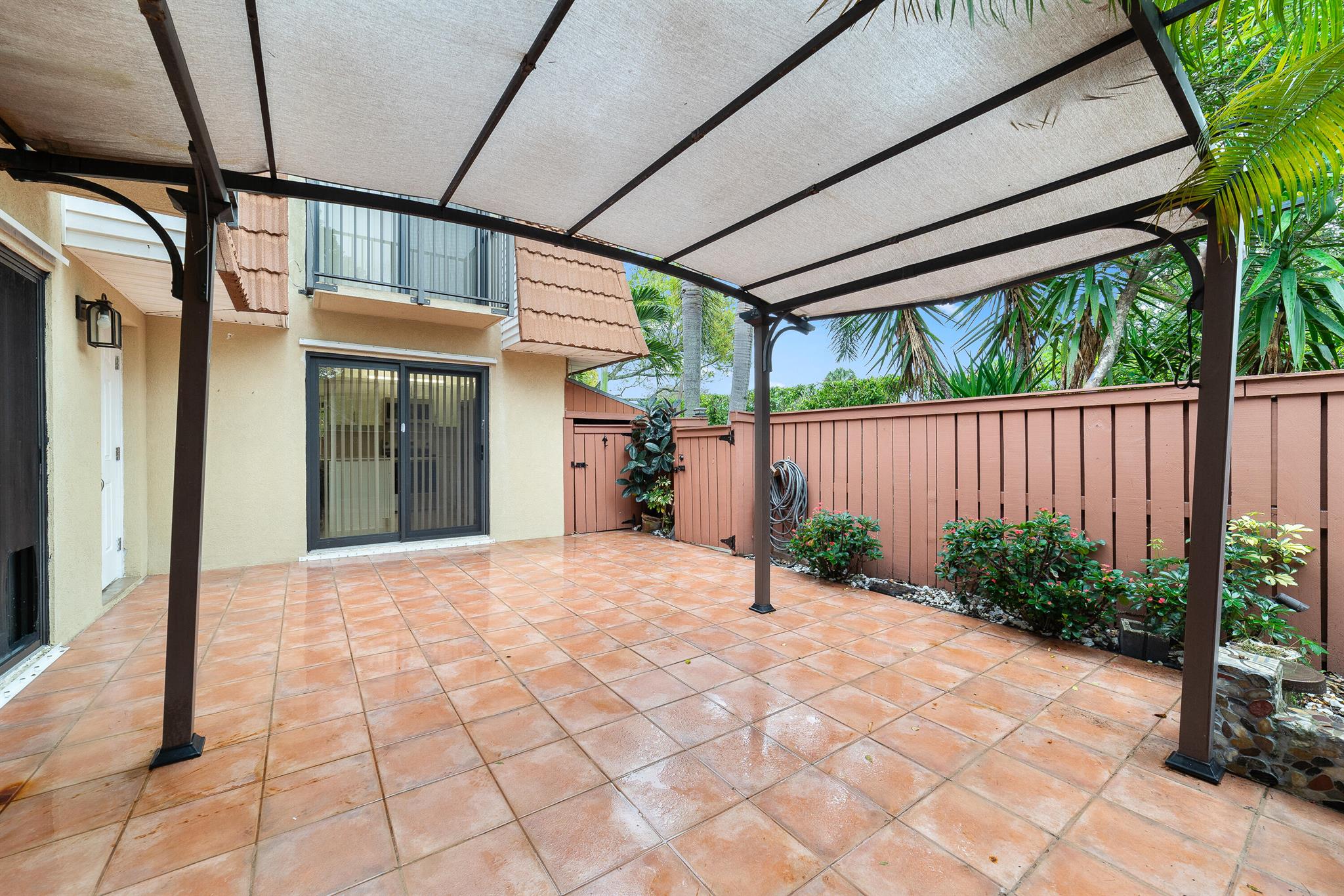 Homes for sale in Deerfield Beach, FL | 2971 N Waterford Dr, Deerfield Beach, FL 33442 | MLS# R11054799