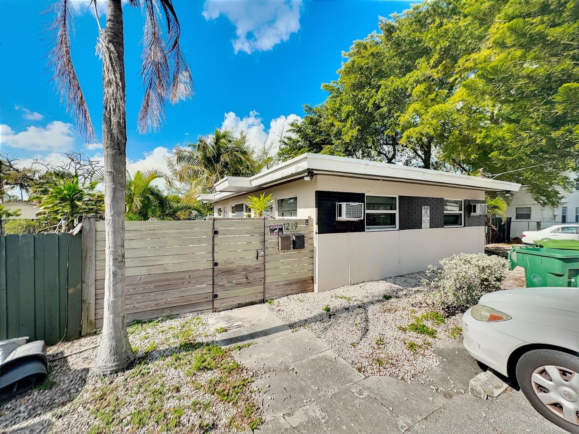 Homes for sale in Fort Lauderdale, FL | 1219 Ne 5th Ter, Fort Lauderdale, FL 33304 | MLS# F10482186