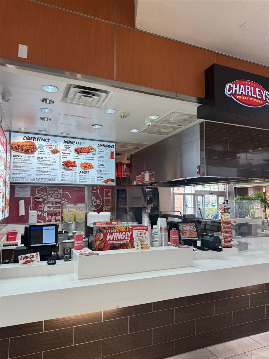 8000 BROWARD BLVD, Plantation, Florida 33388