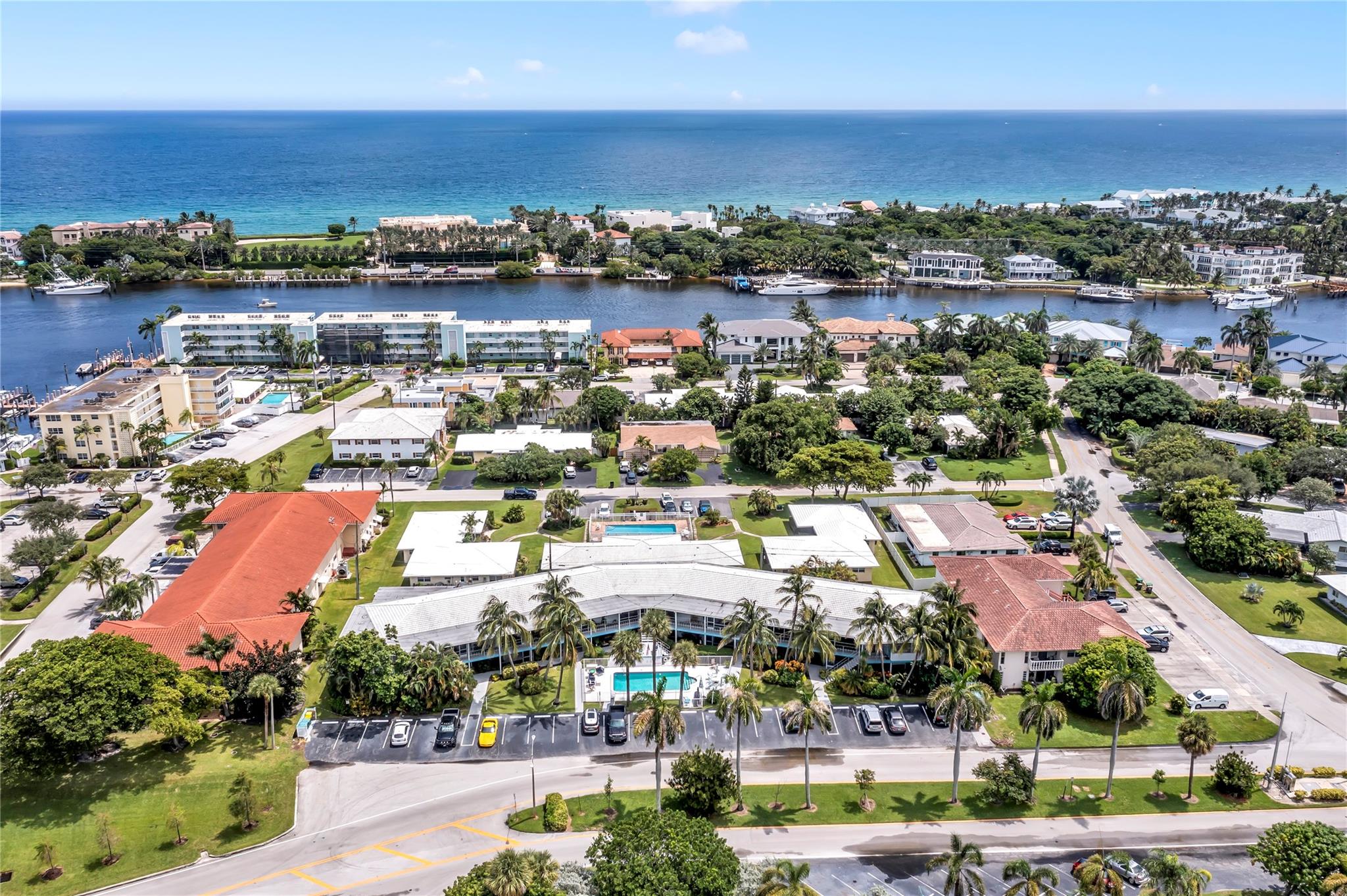 Homes for sale in Lighthouse Point, FL | 2748 Ne 28th Ave #13, Lighthouse Point, FL 33064 | MLS# F10482666