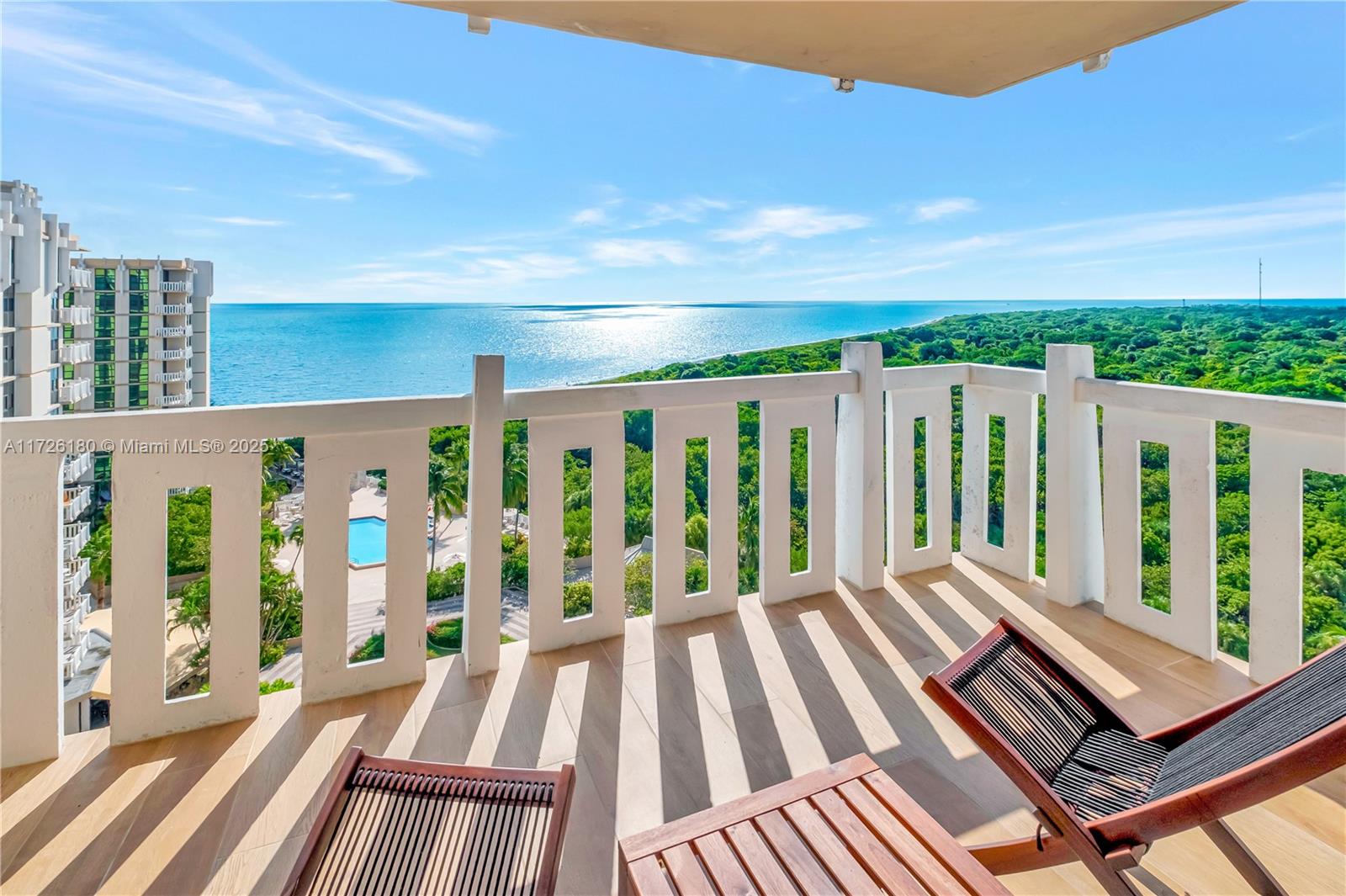 Towers Of Key Biscayne Co