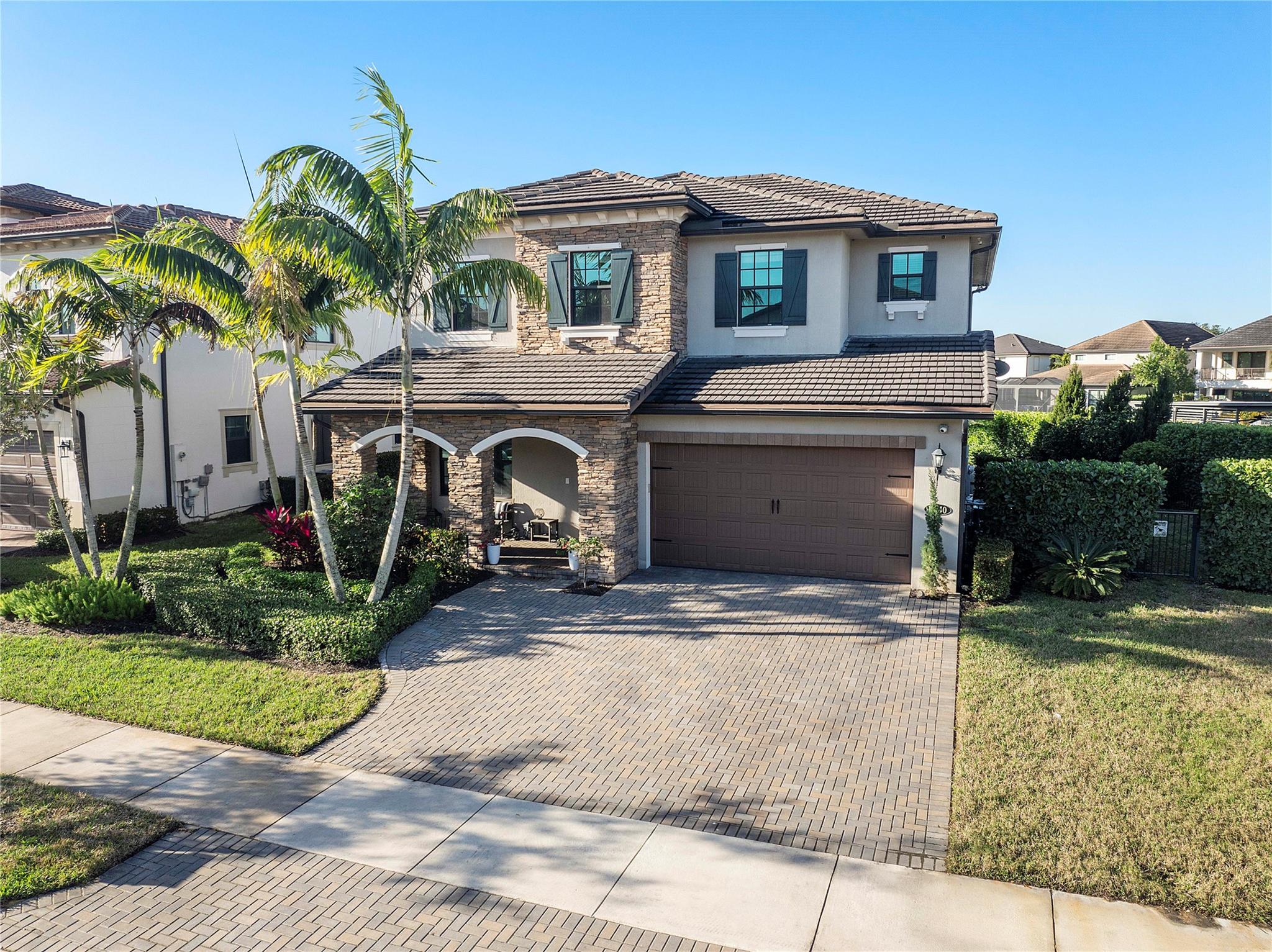 This home has Gas Cooking and a nuetral gas line from the community (no gas tank) enjoy gas cooking which just tastes better!