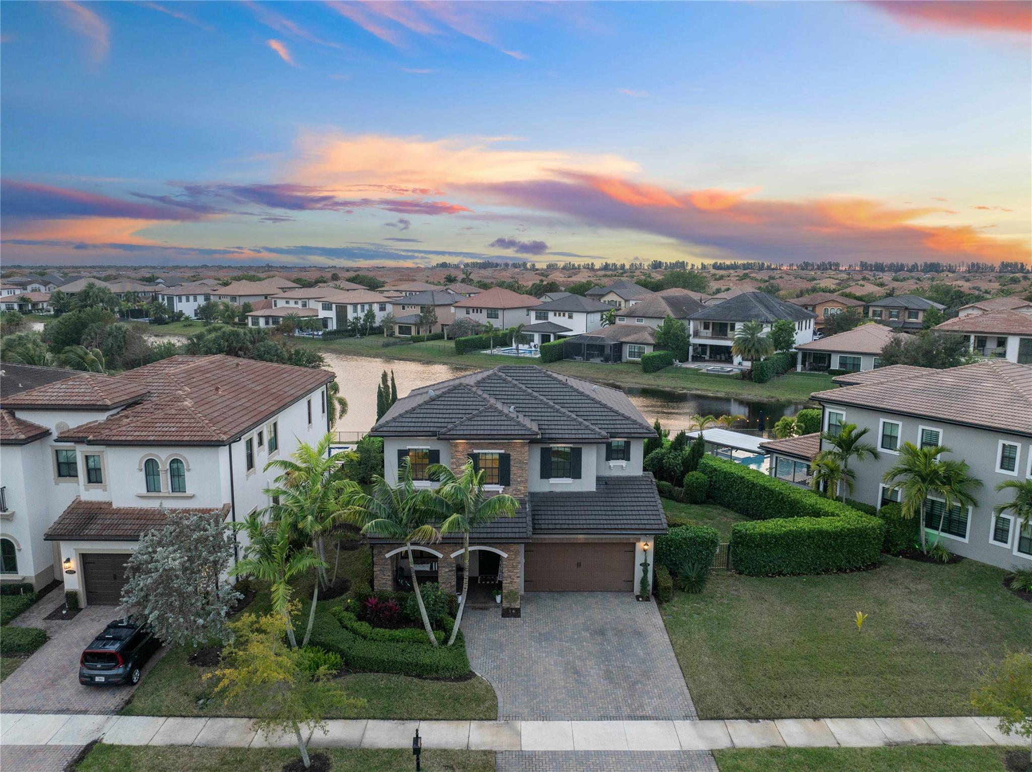 What a gorgeous sunset in Watercrest, Purple and orange skies, sometimes the sky is red