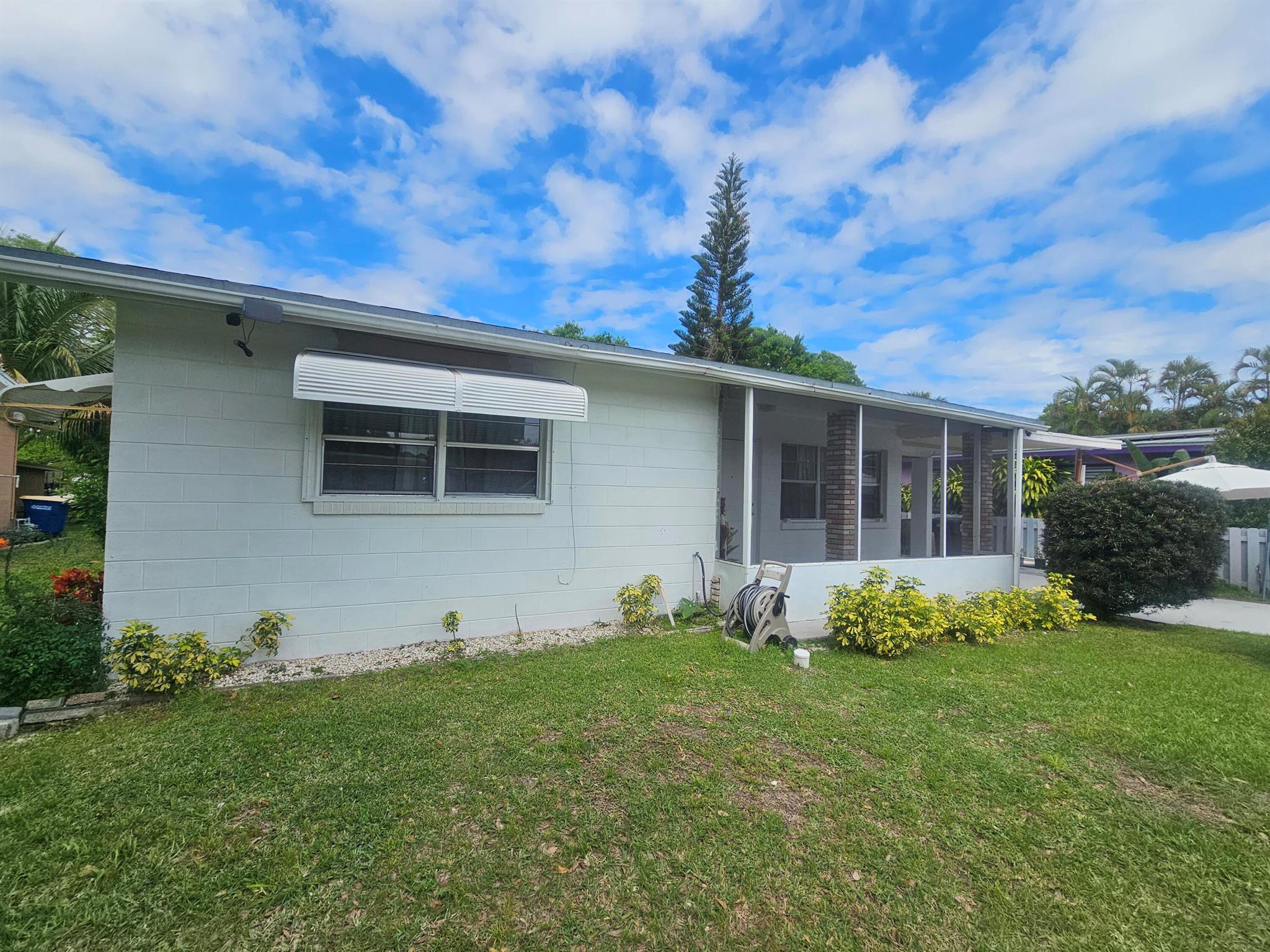 Homes for sale in Fort Pierce, FL | 1105 Sunrise Boulevard, Fort Pierce, FL 34950 | MLS# R11055932