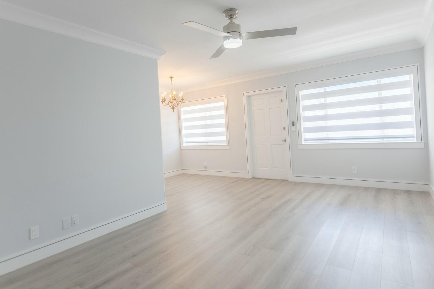 Murry Hills Apt Bldg Cond