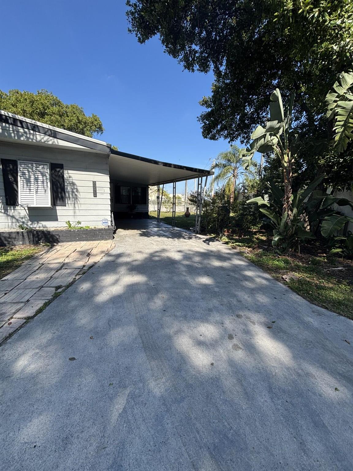 Homes for sale in Pompano Beach, FL | 3271 Fairway Dr, Pompano Beach, FL 33069 | MLS# R11056273