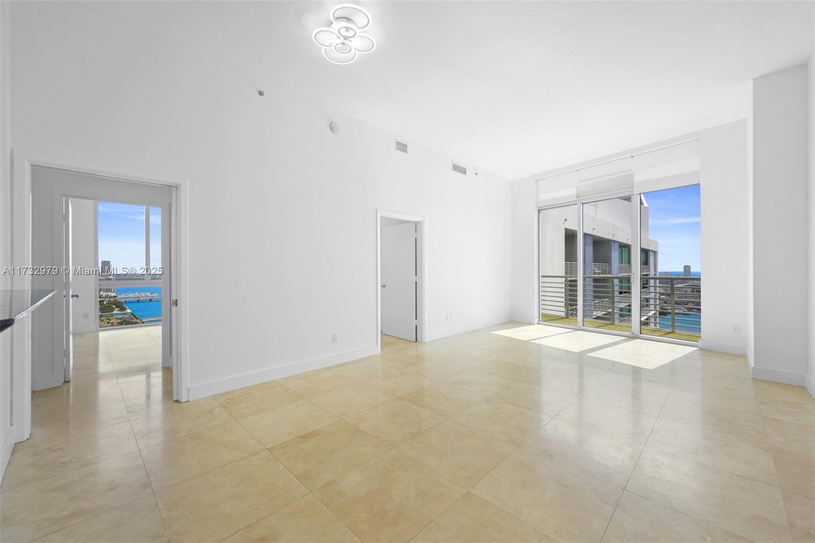 Condo for Sale in Miami, FL