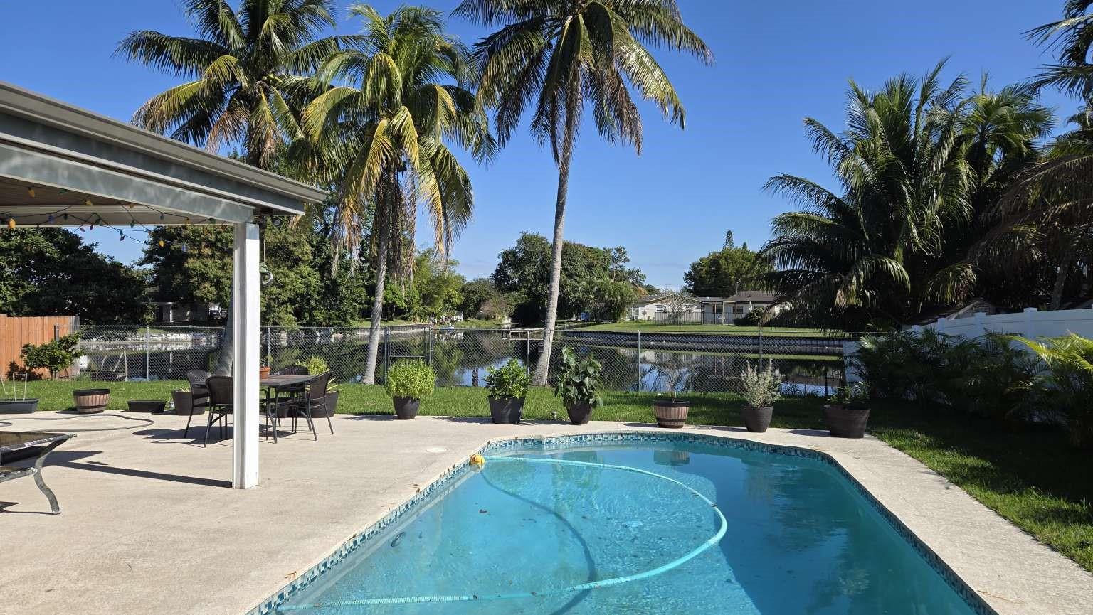 546 Nw 69th Ter Margate FL 33063 | F10483384