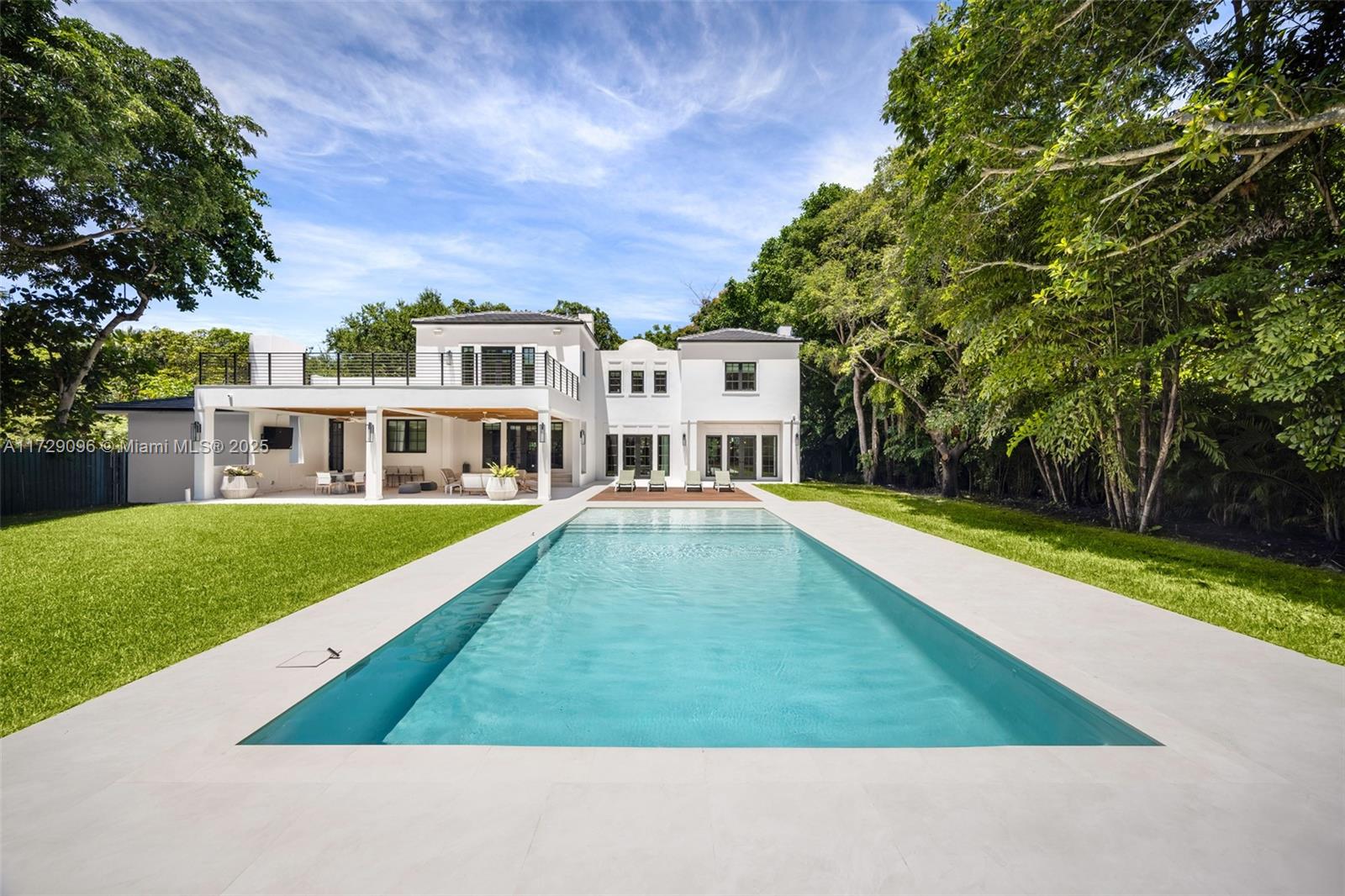 Homes for sale in Coral Gables, FL | 4860 Hammock Lake Dr, Coral Gables, FL 33156 | MLS# A11729096