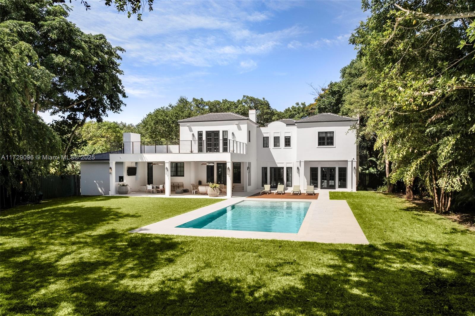 Homes for sale in Coral Gables, FL | 4860 Hammock Lake Dr, Coral Gables, FL 33156 | MLS# A11729096