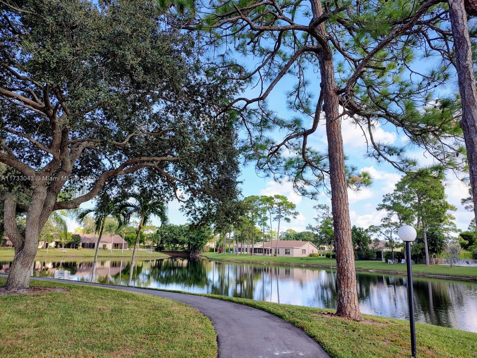 Pine Ridge South IV Condo